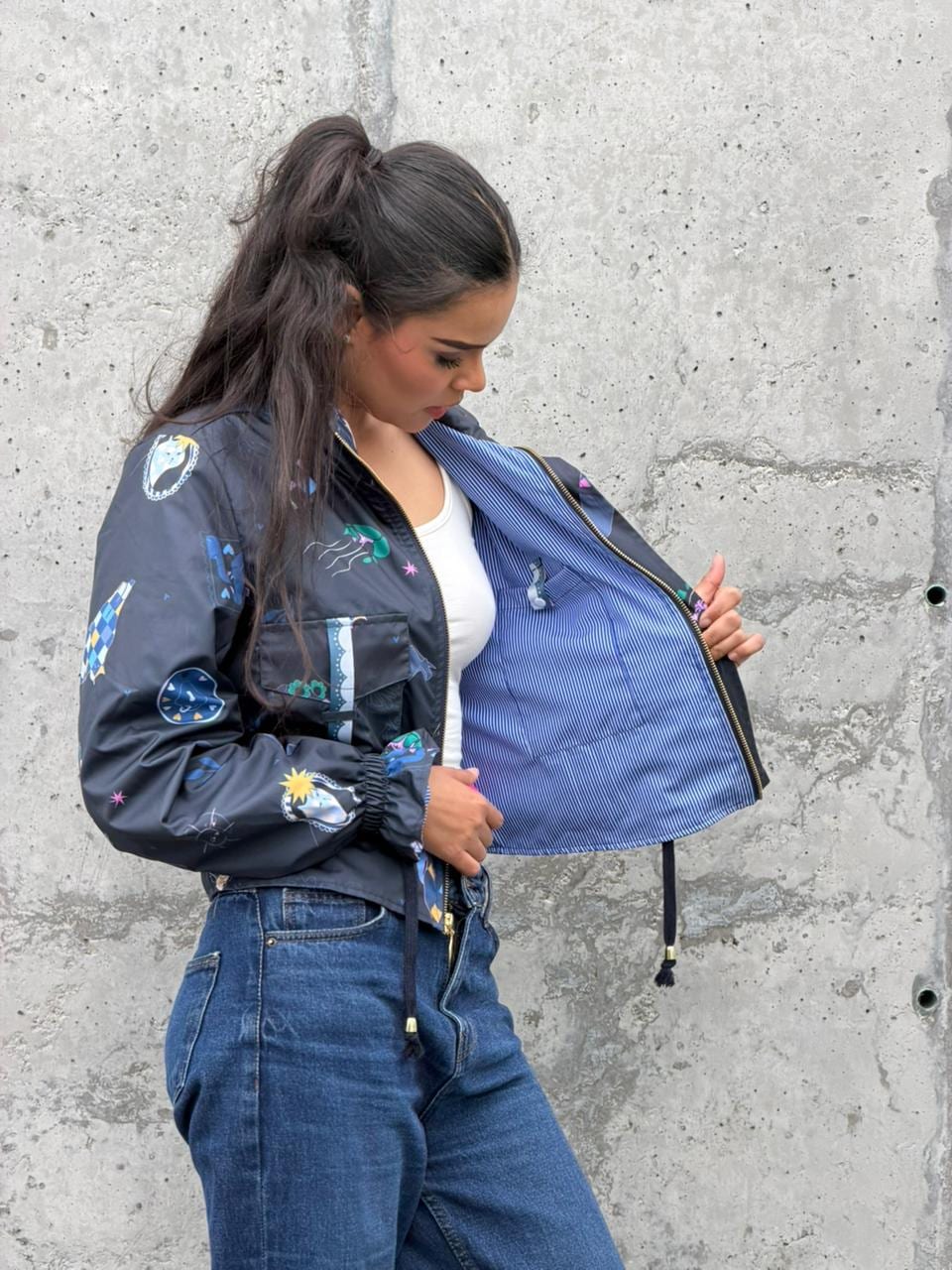 Chaqueta Corta Estampada Azul - imagen 4