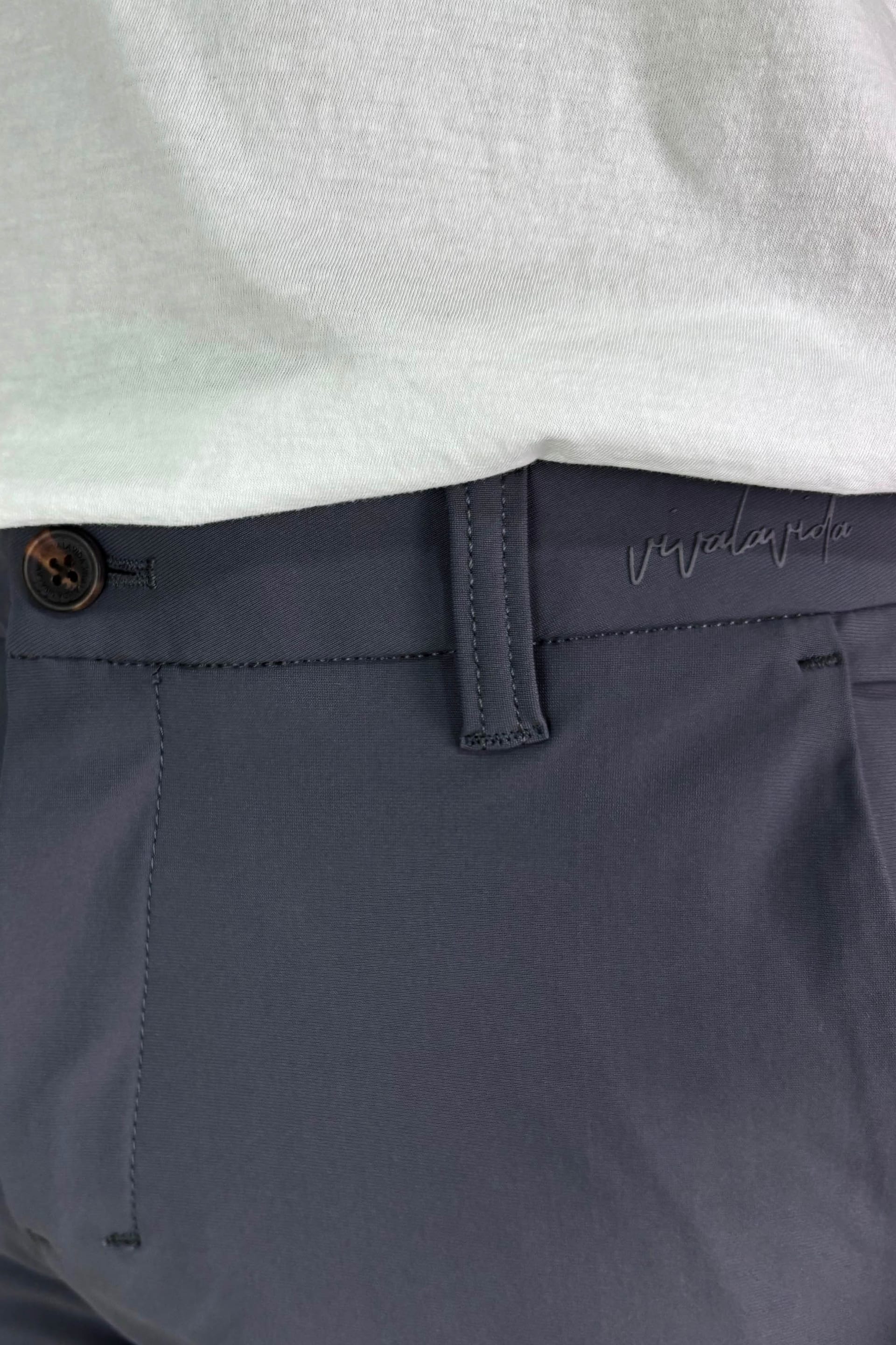 PANTALON TECHLITE GRIS - imagen 3