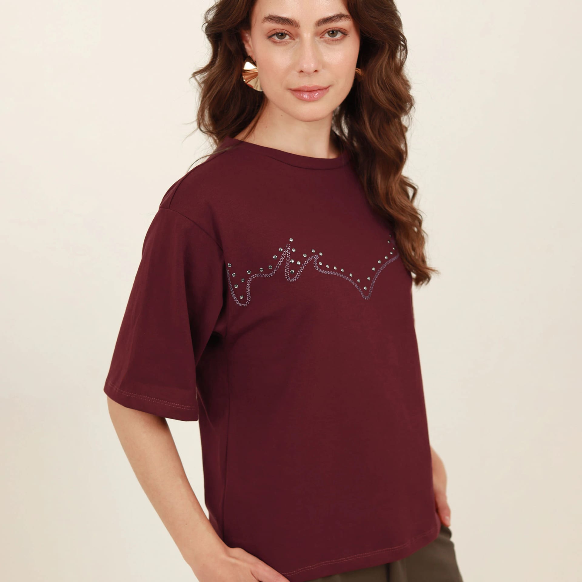 Camiseta cuello redondo manga corta estampado con lentejuelas - imagen 5