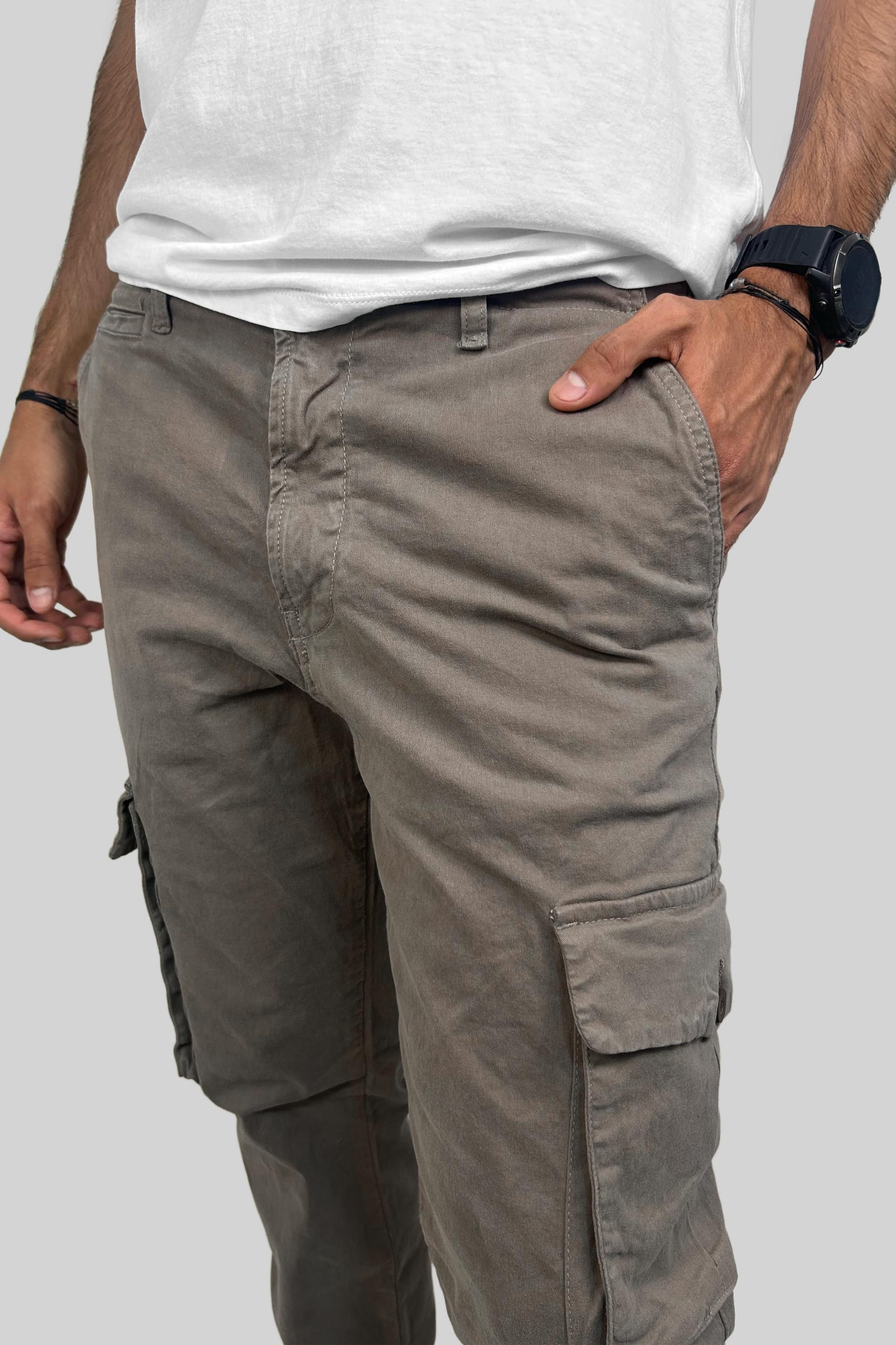 PANTALON CARGO OLIVA - imagen 3