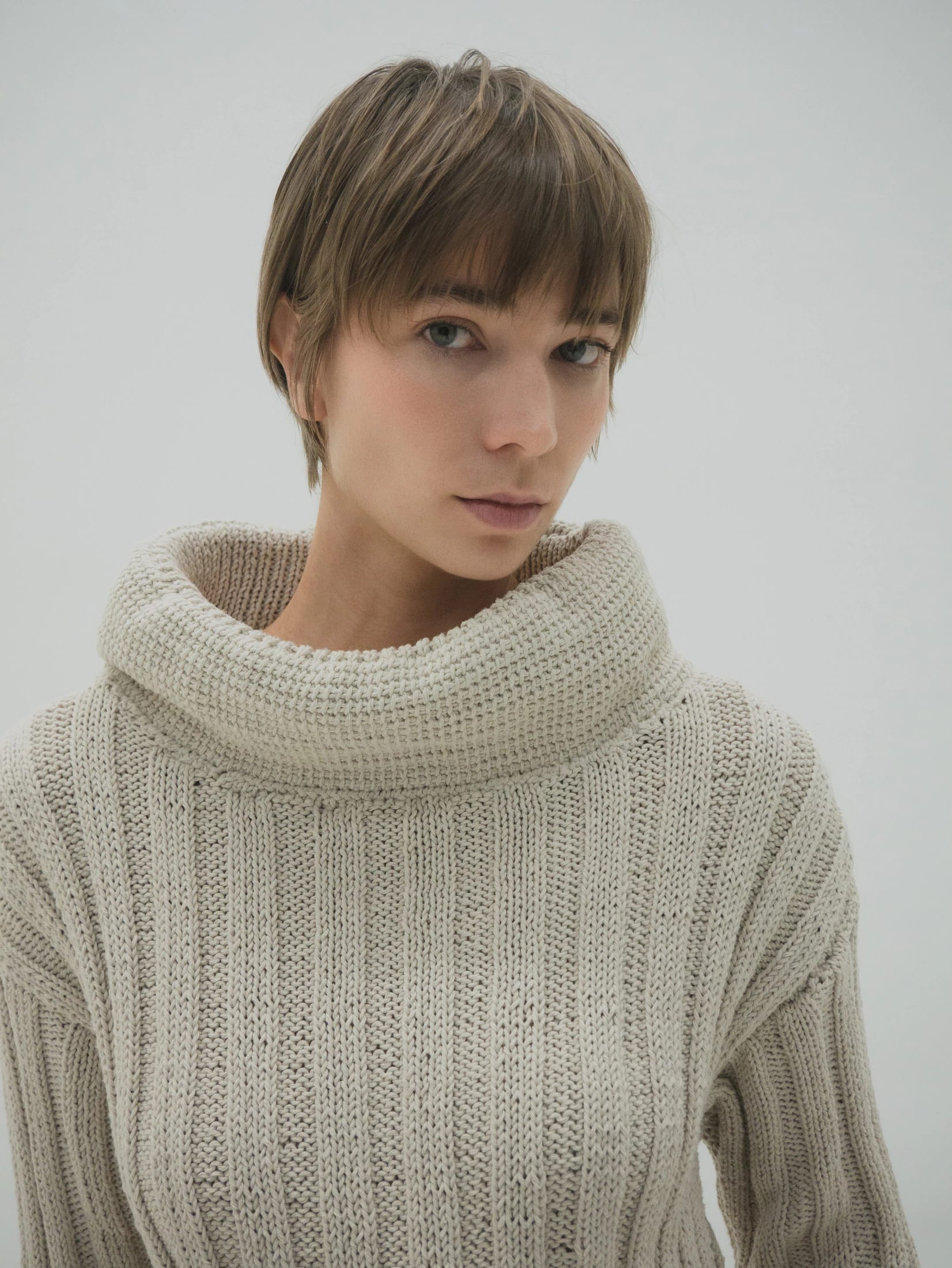 Sweater cuello alto estructurado crochet - imagen 1