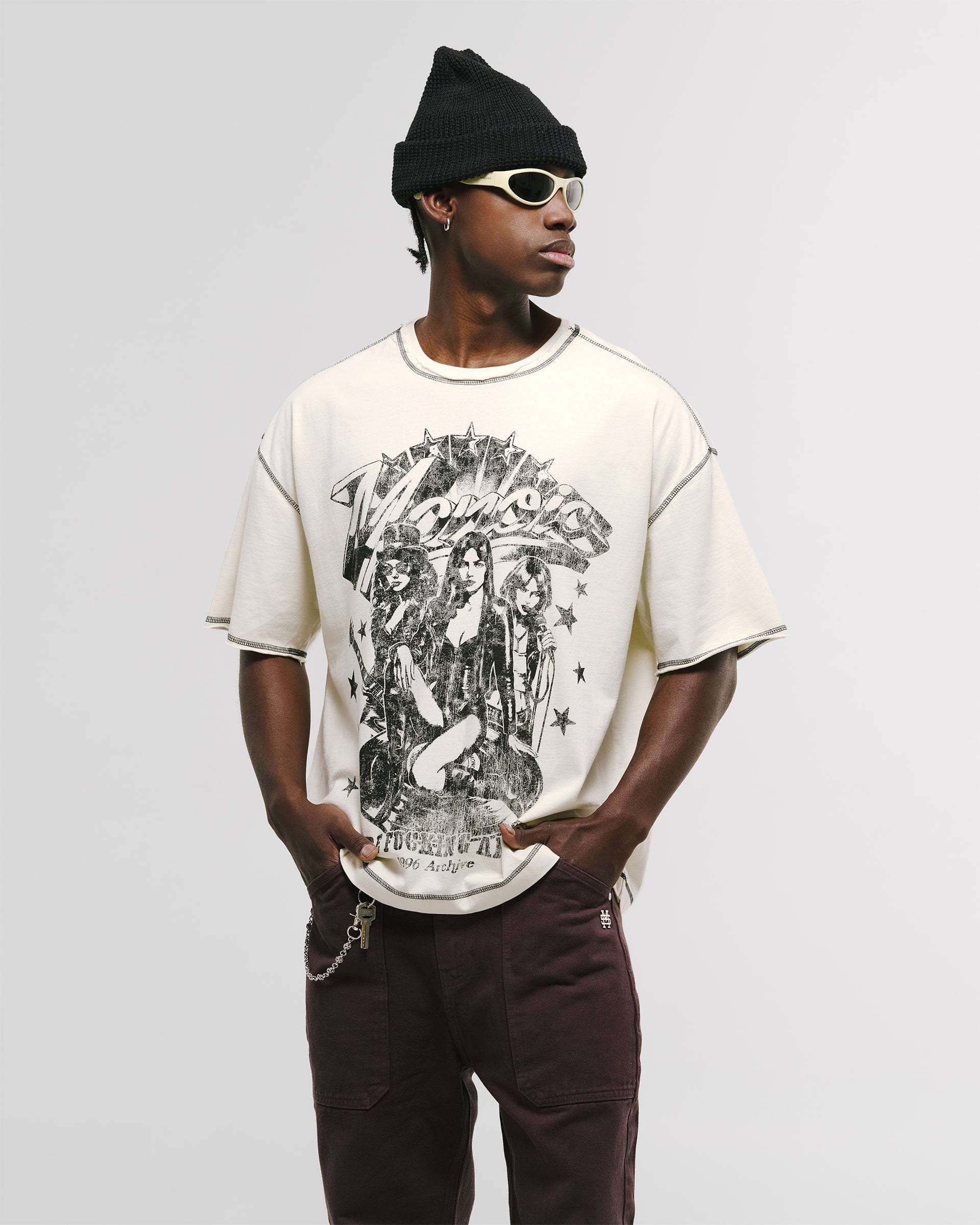 Camiseta Boxy Fit We're Fucking Artists – Off White - imagen 2