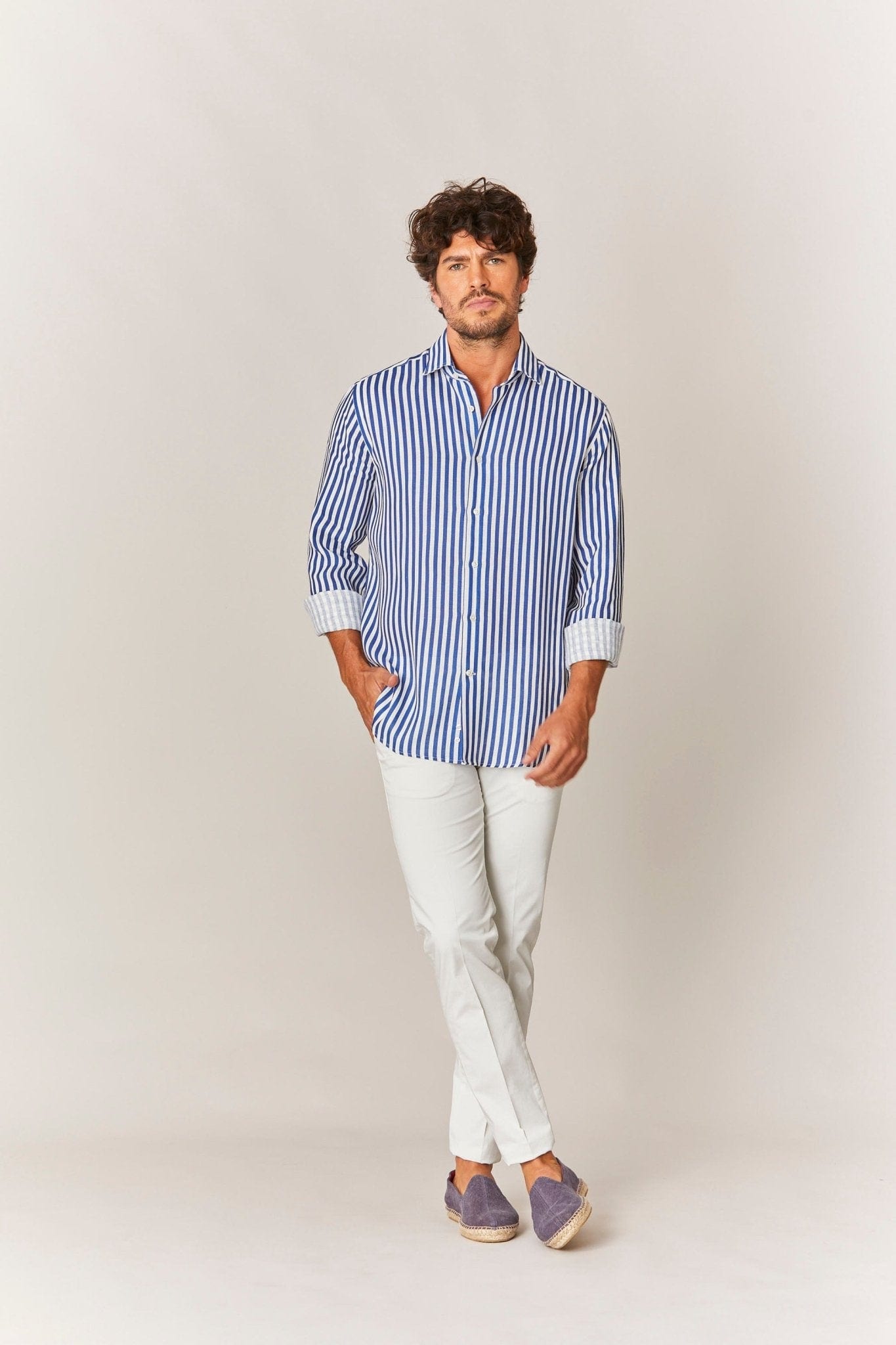 Men's linen shirt electric blue stripes - imagen 2