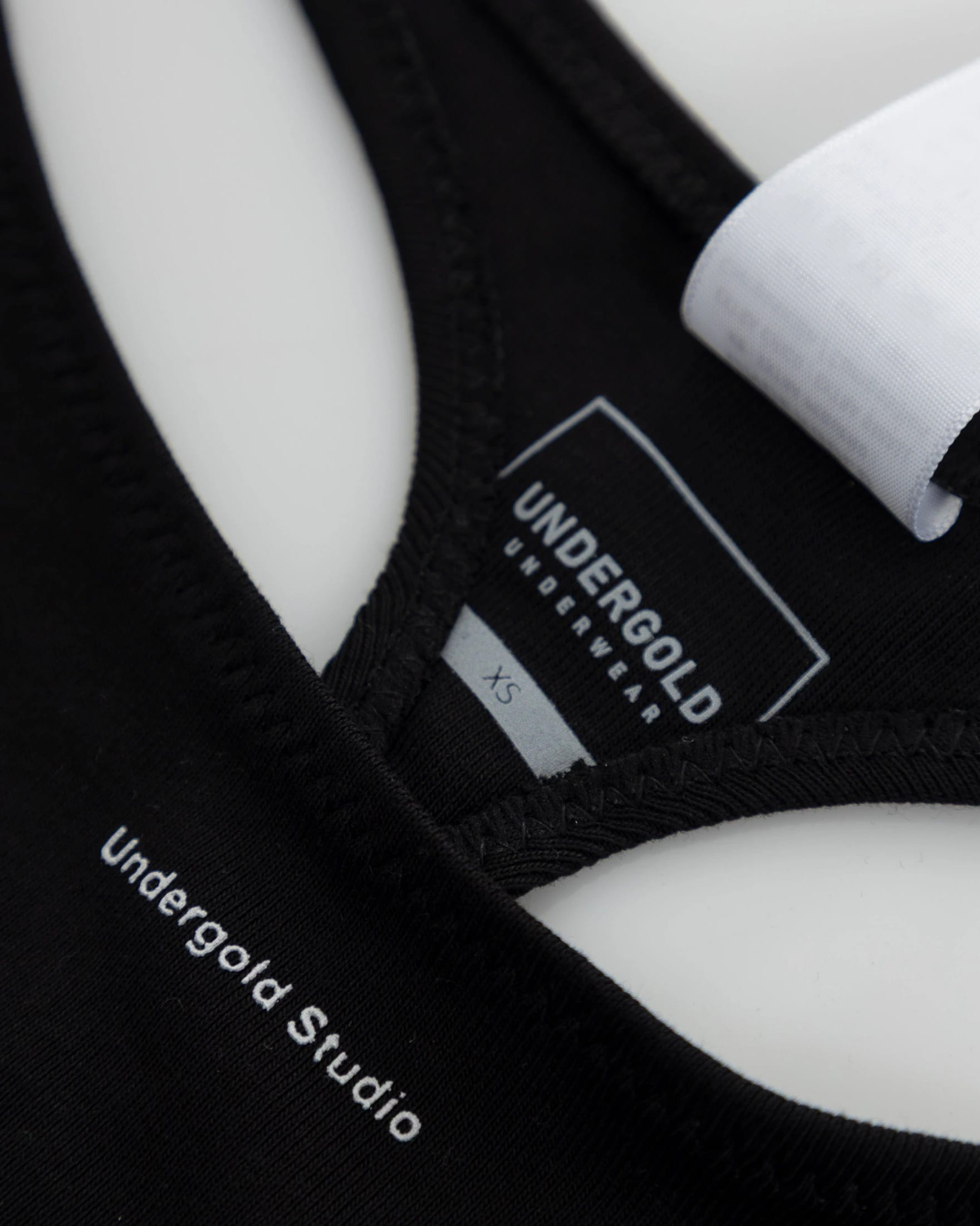 Line Undergold Studio Thong Black - imagen 6