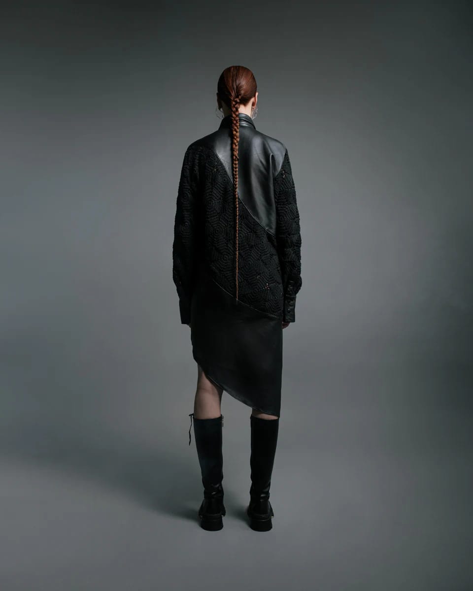 WAVY CROCHET LEATHER SHIRT DRESS - imagen 5