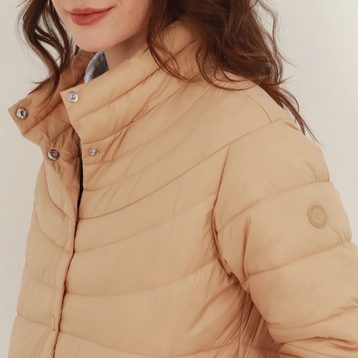 Chaqueta acolchada cuello alto - imagen 8