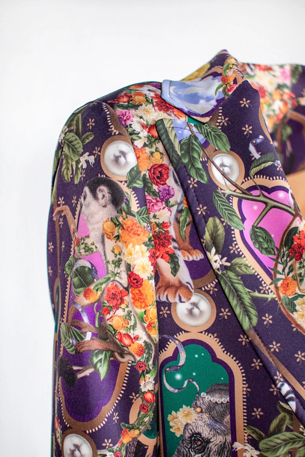Blazer Armani - India Morado - imagen 5