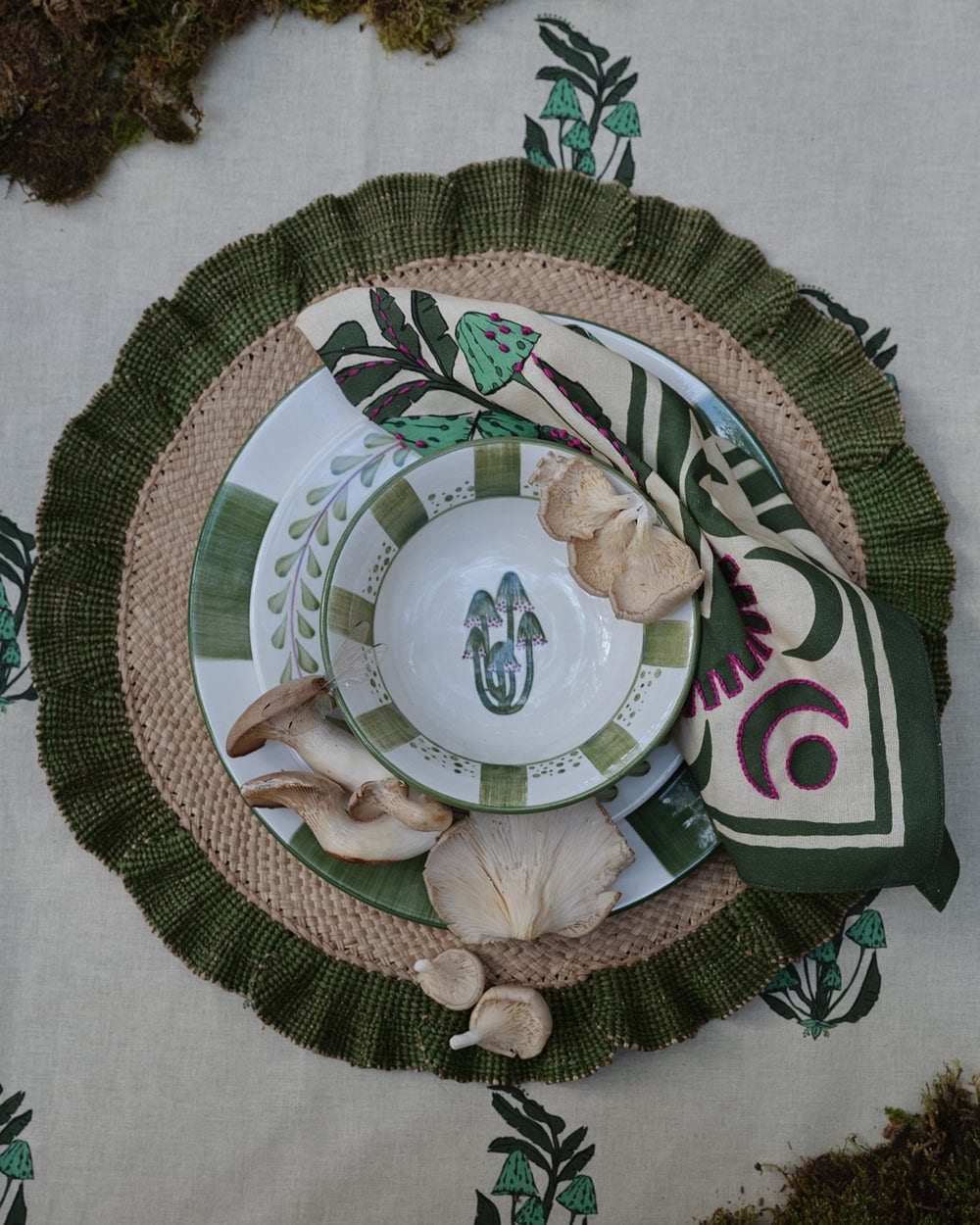 Secret Life Of Funghi Cloth Napkins Set of 4 - imagen 3