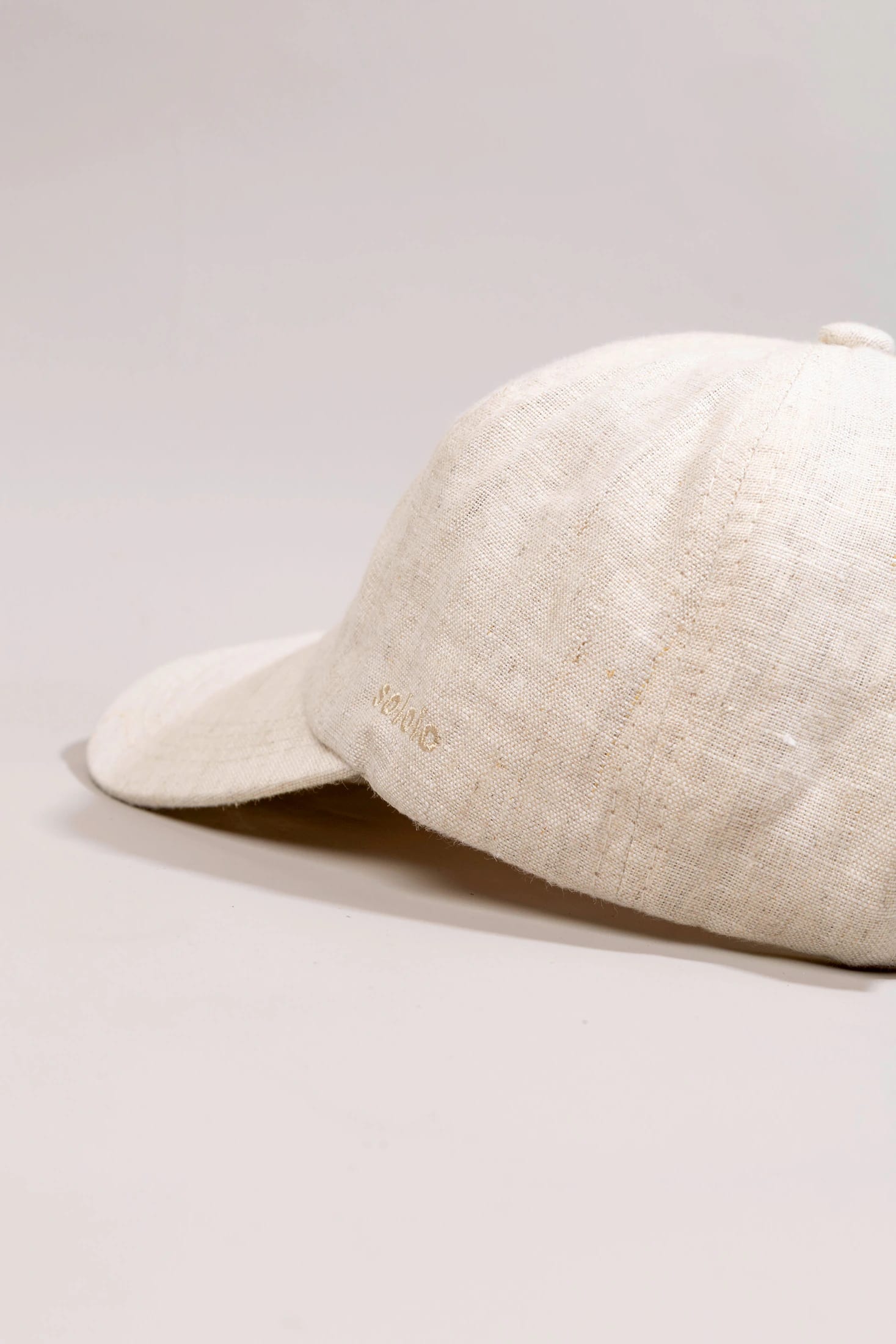 Men's linen cap nemo embroidered - imagen 5