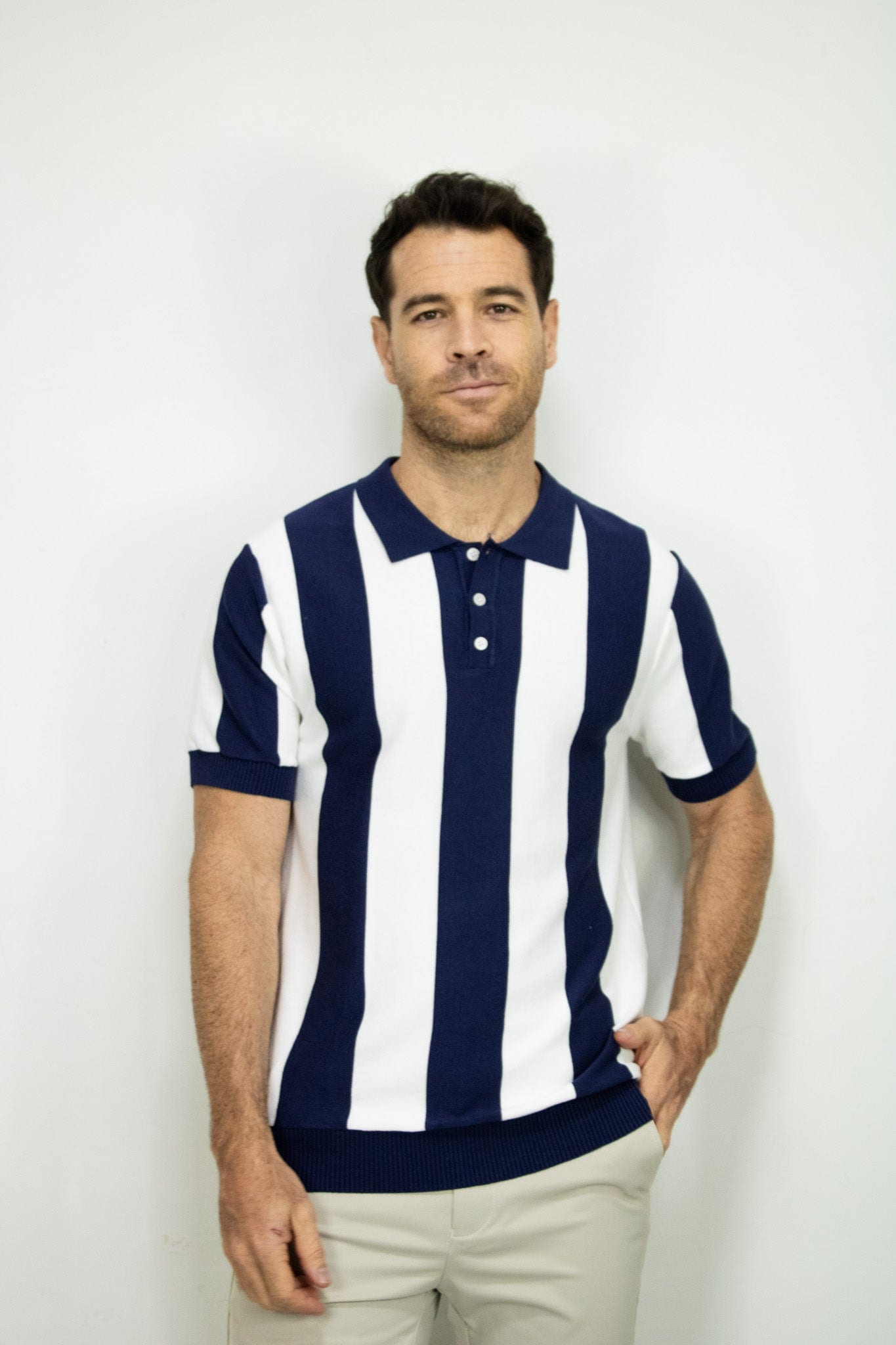 POLO TEJIDA RAYAS AZUL OSCURA PARA HOMBRE - imagen 1