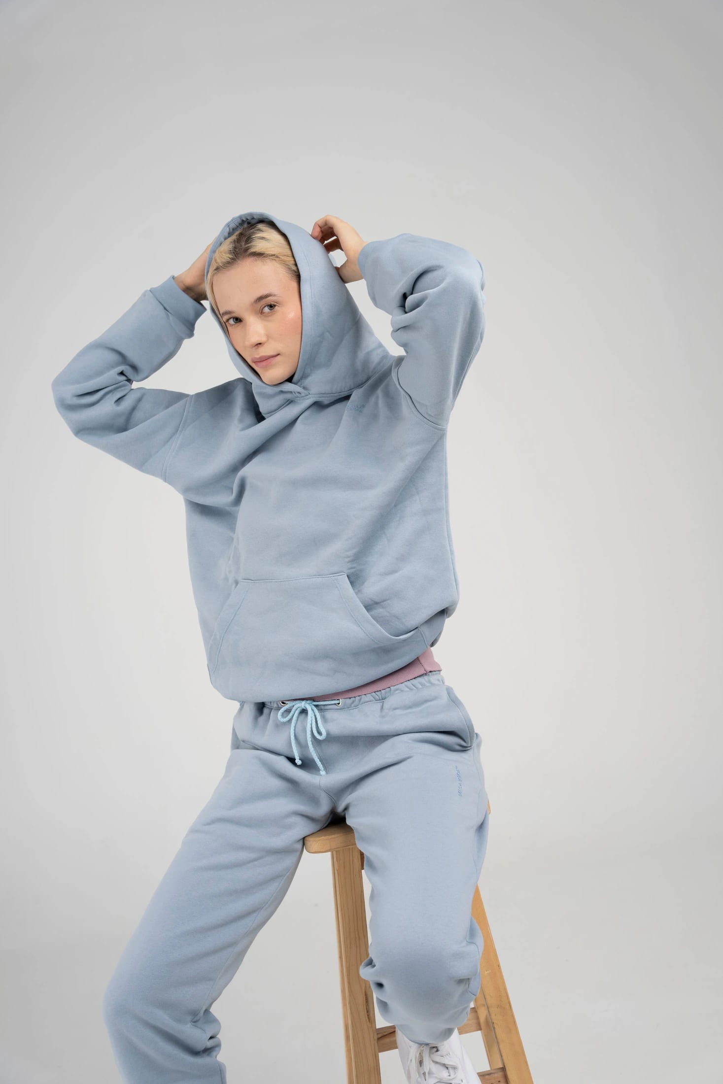 The Organic Cotton Hoodie - imagen 6