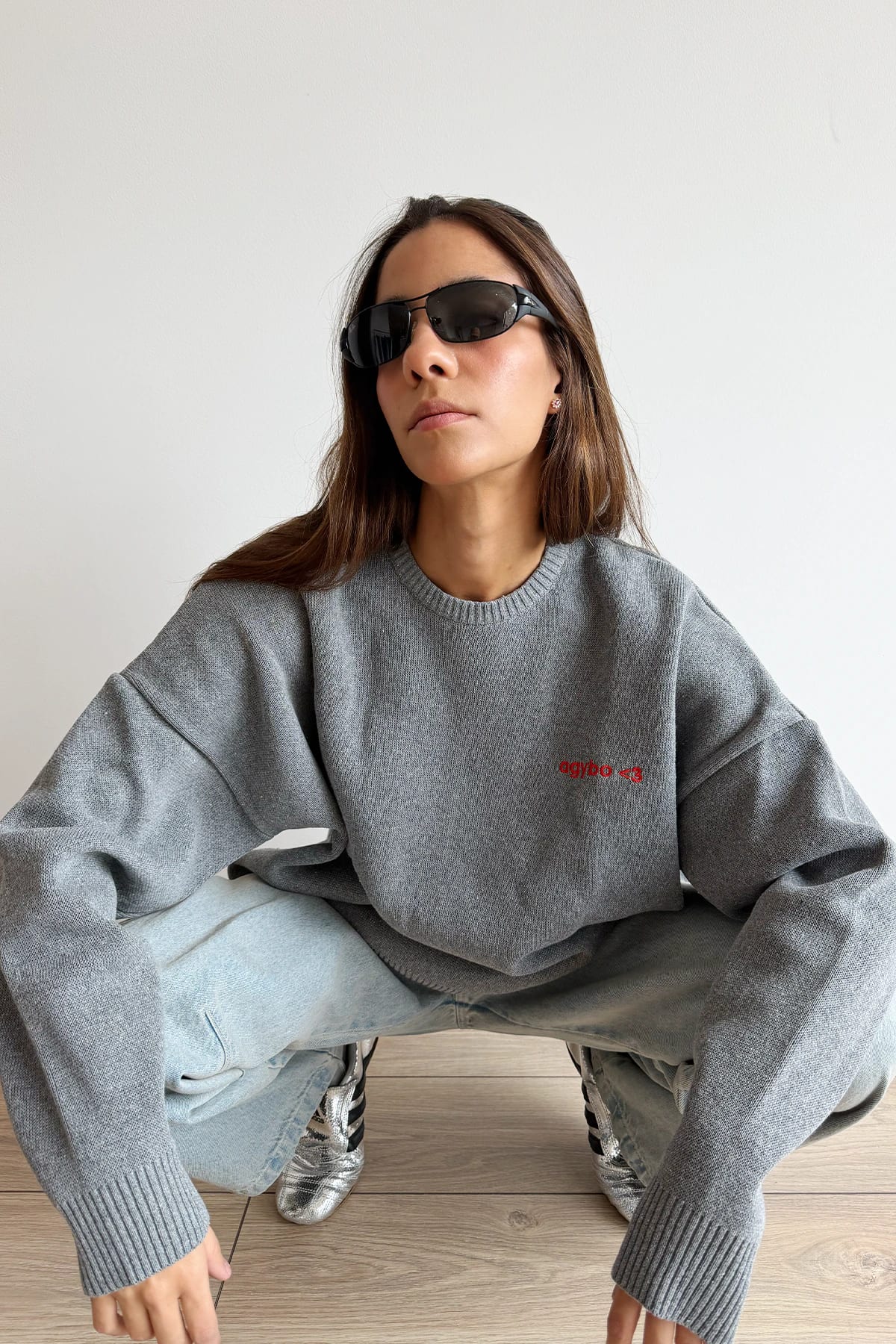 LOGO <3 SWEATER DARK GREY - imagen 6