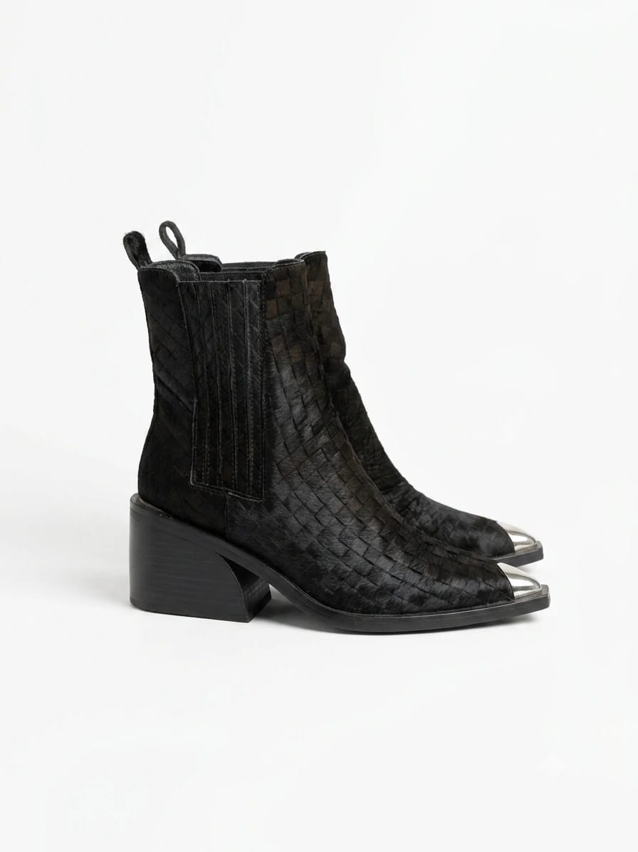 BOOT STUDY 01 - imagen 4