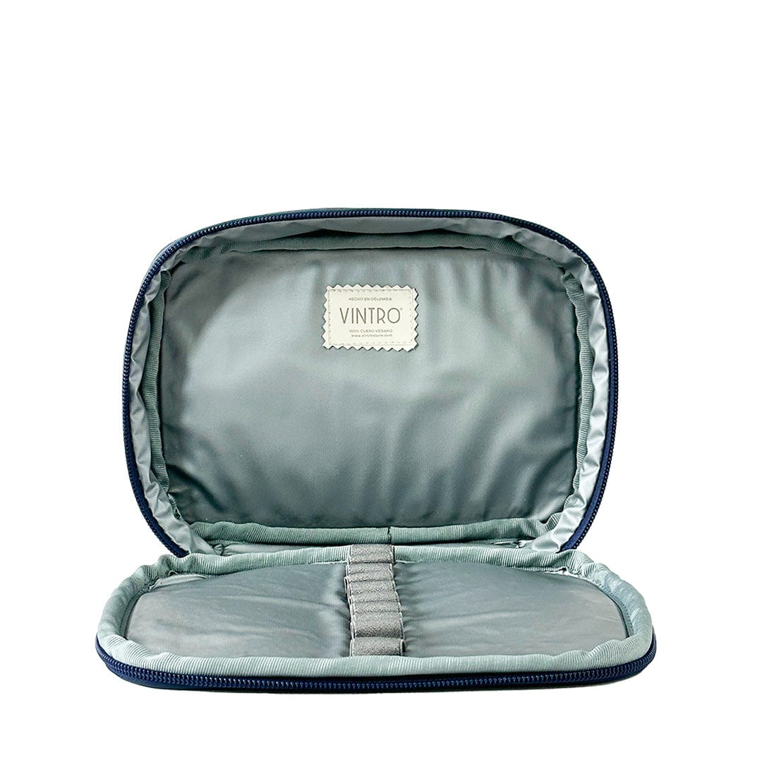 Cosmetiquera Para Mujer Estonia Estampada Y Azul Love Is In The Air - imagen 4