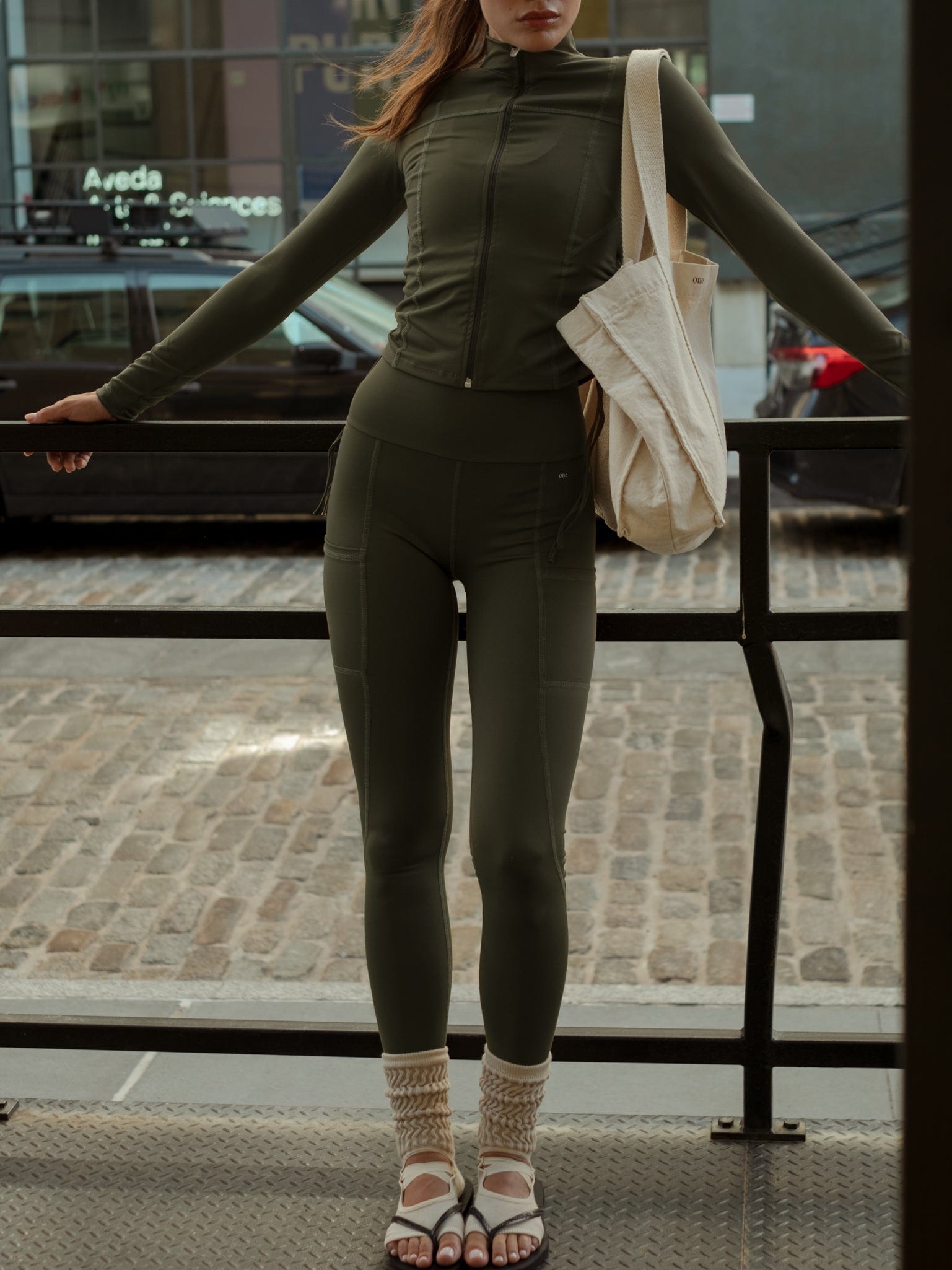 HIKING LEGGINGS - PESTO - imagen 11