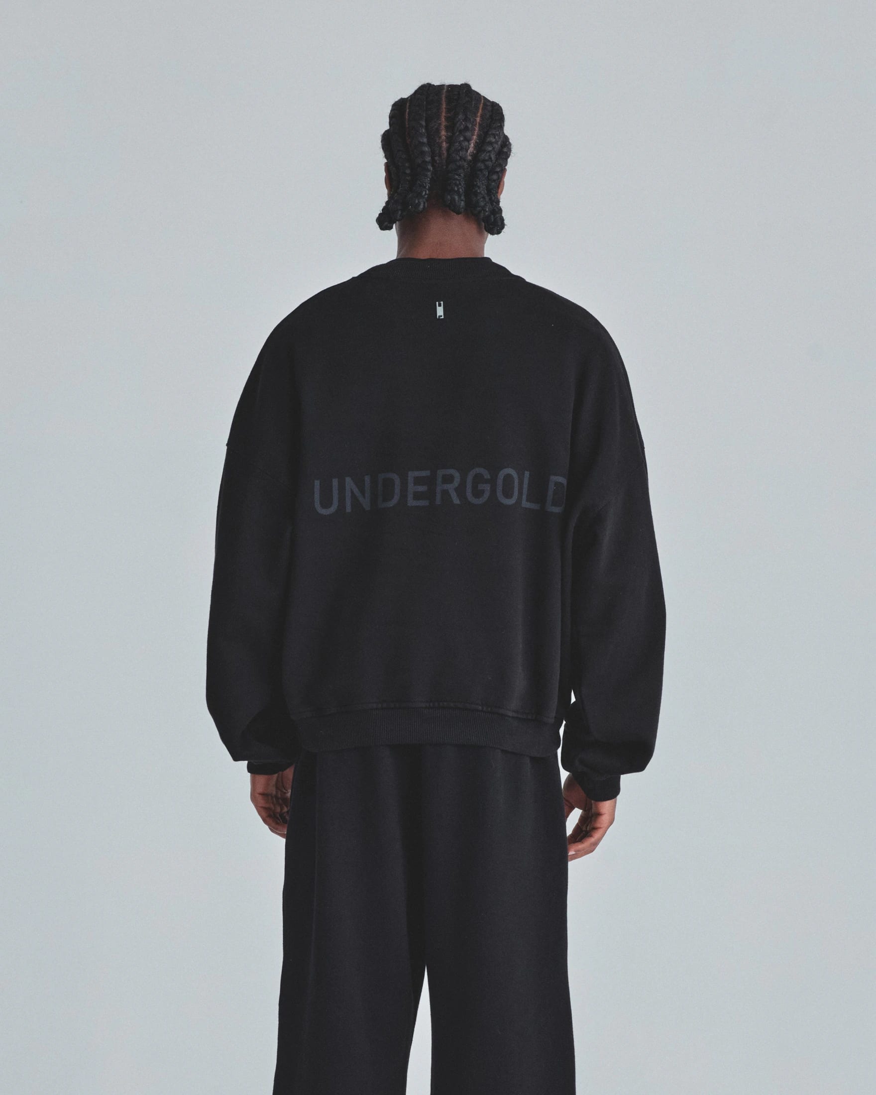 Line Basic Boxy Fit Crewneck Black - imagen 7