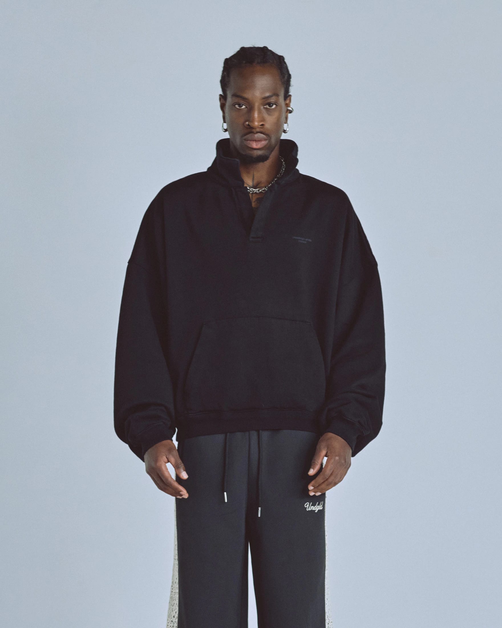 Basics Polo Collar Boxy Fit Hoodie Black - imagen 2