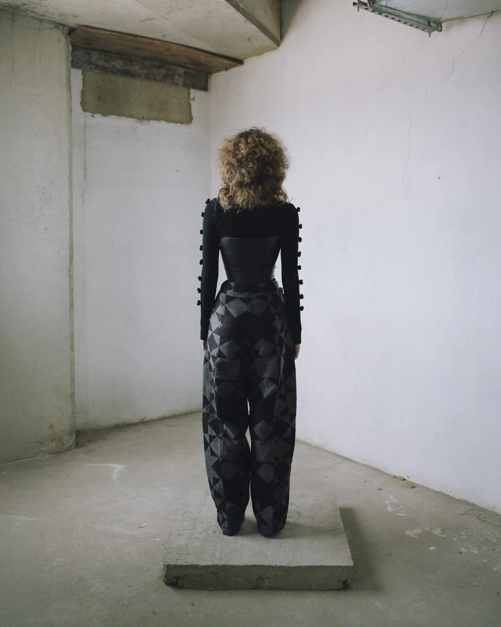 PATTERN BAGGY TROUSERS - imagen 4