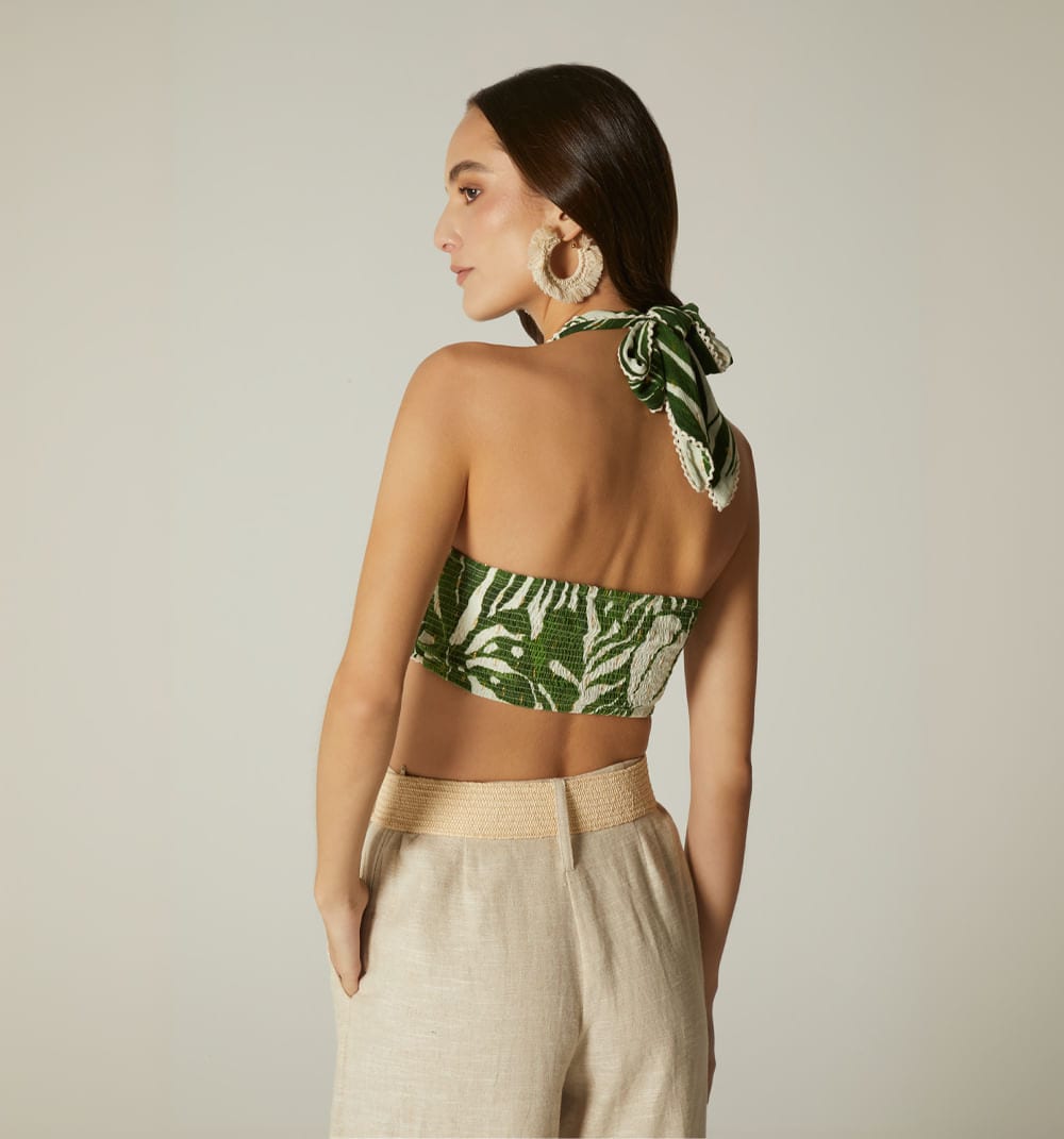 Blusa crop copas tira al cuello - imagen 4