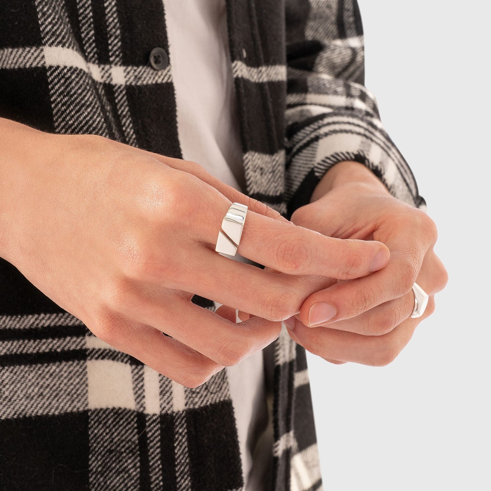 SPLIT B4 | ANILLO EN PLATA LEY 950 - imagen 4