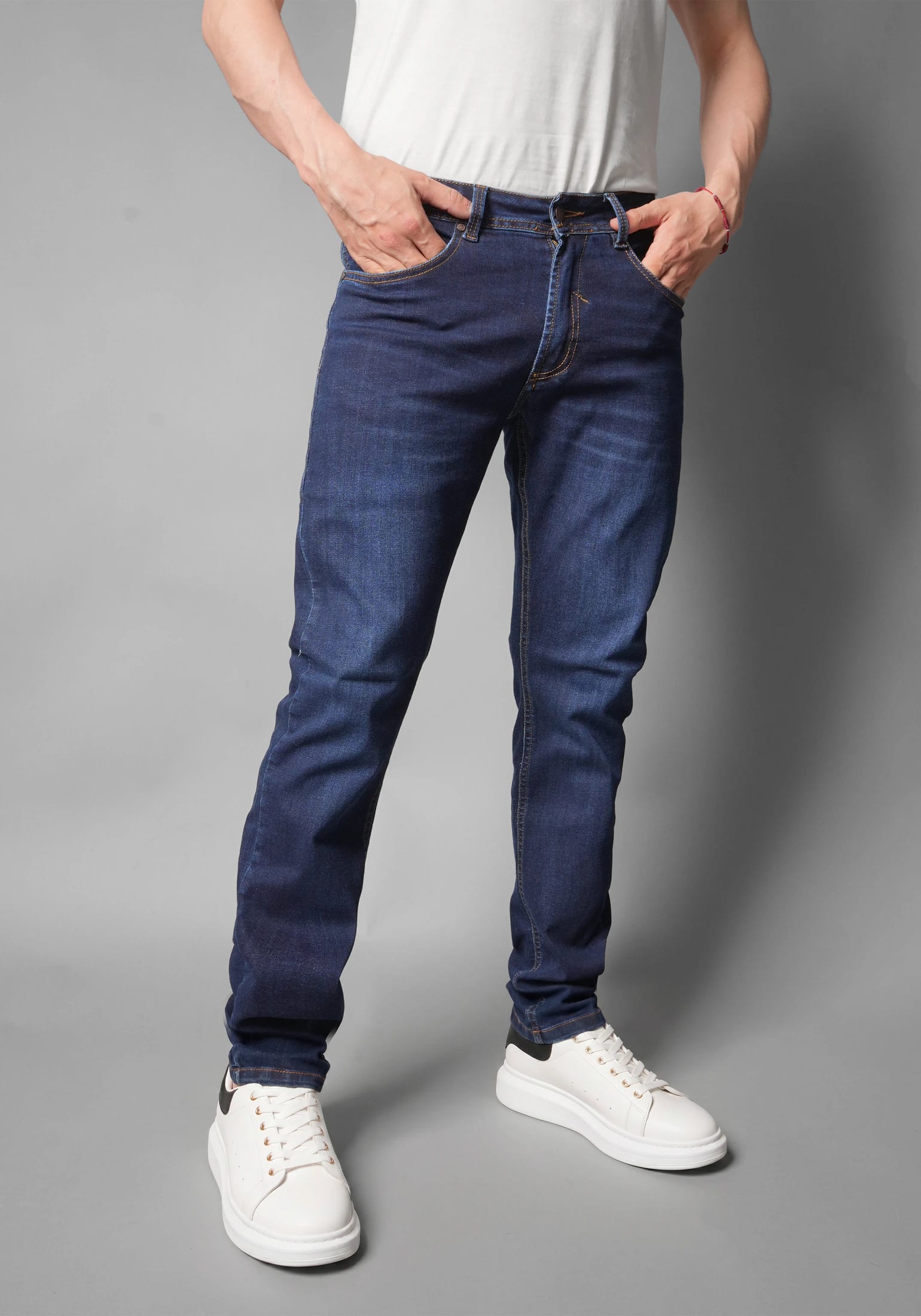 Jean para Hombre en Tono Azul Oscuro Thunder - imagen 1