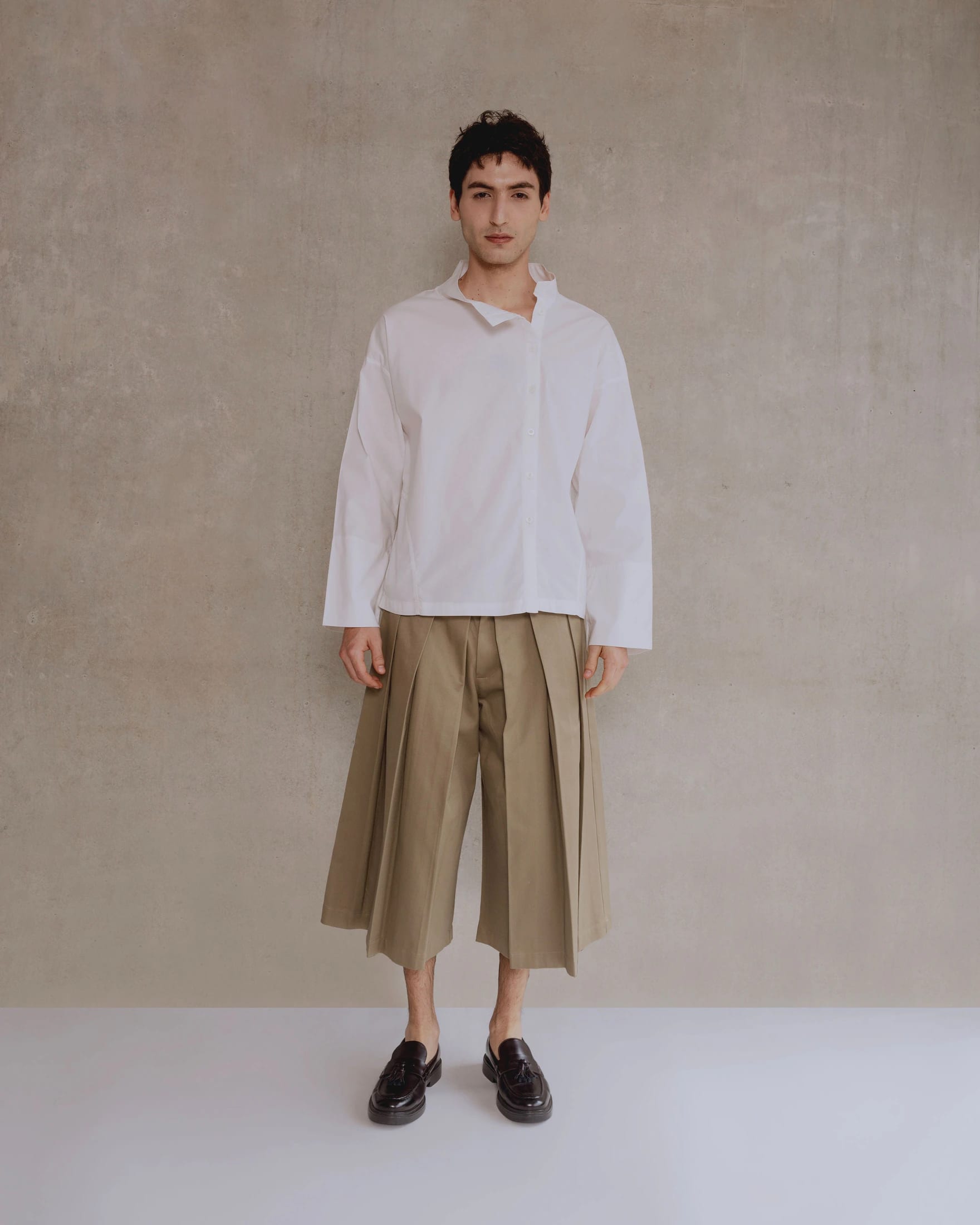 Asymmetric White Shirt - imagen 2