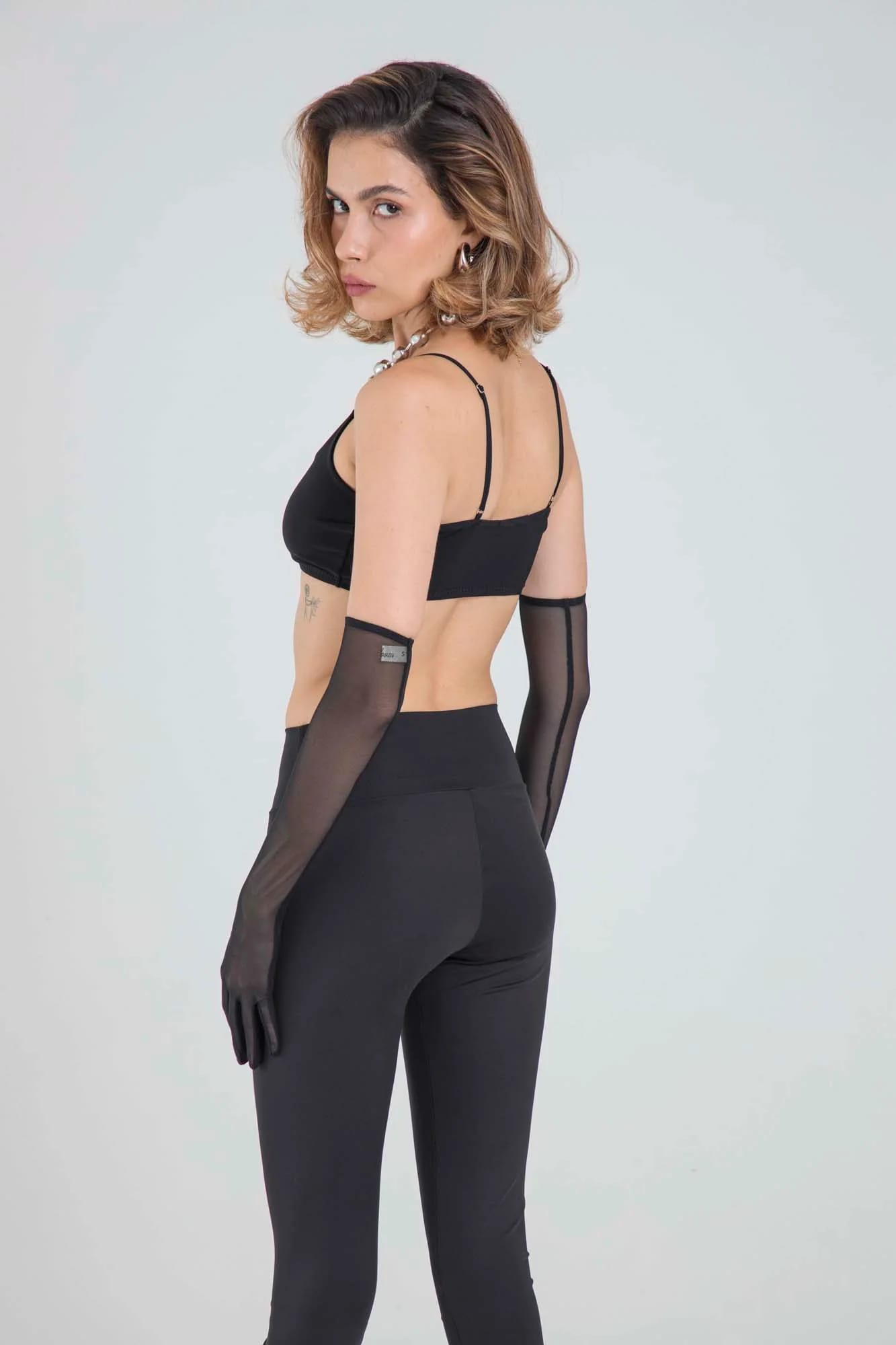 ESSENTIAL BLACK DAILY TOP - imagen 11