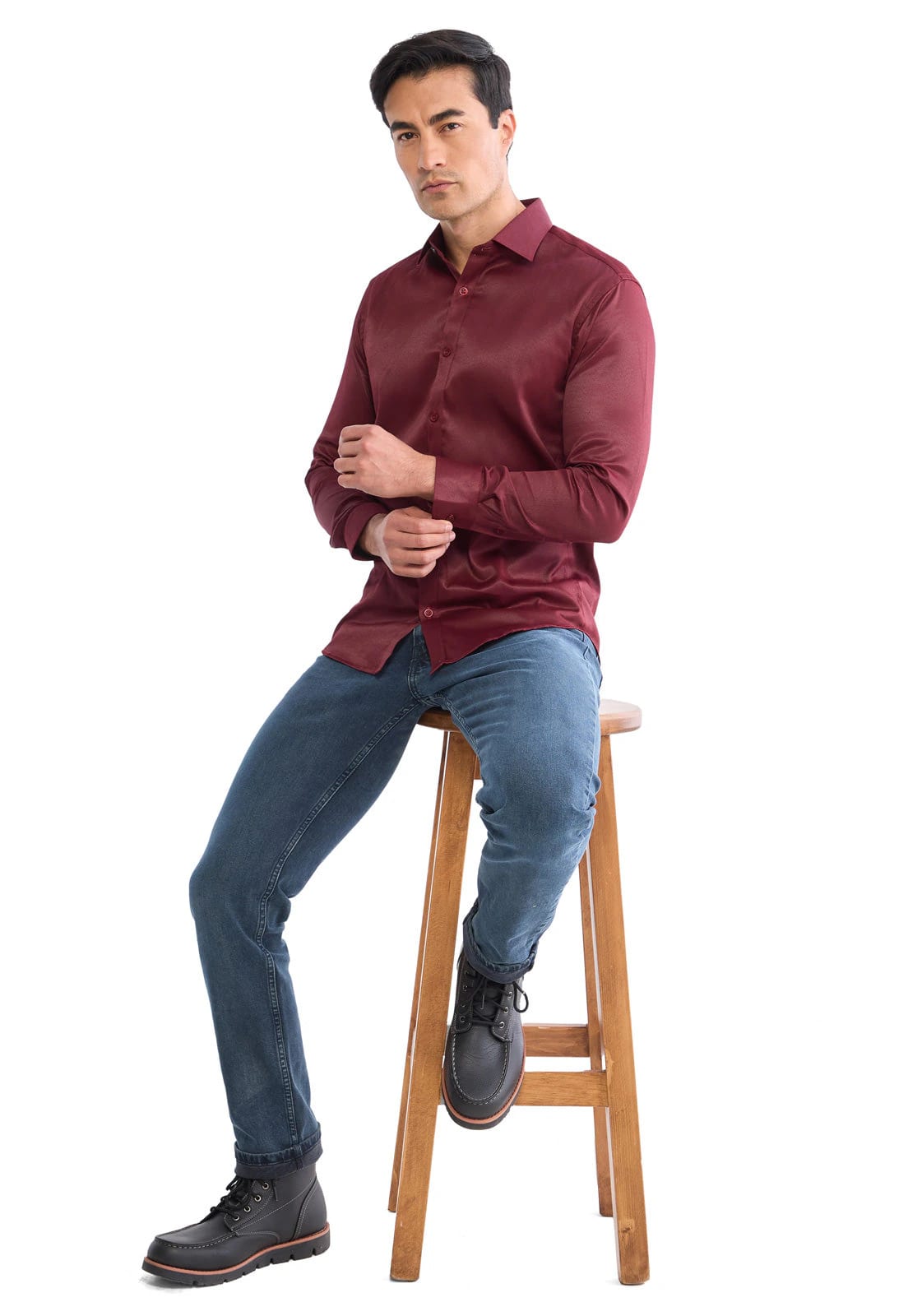 Camisa manga larga vinotinto con textura - imagen 4