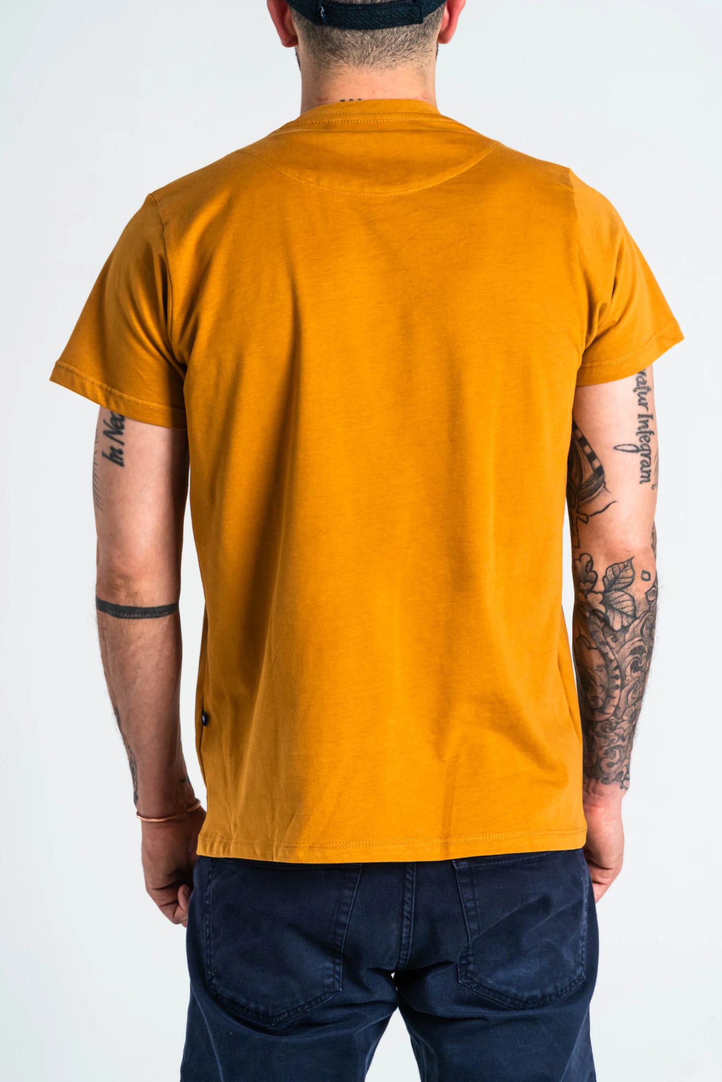 Camiseta Básica Algodón Mostaza - imagen 7