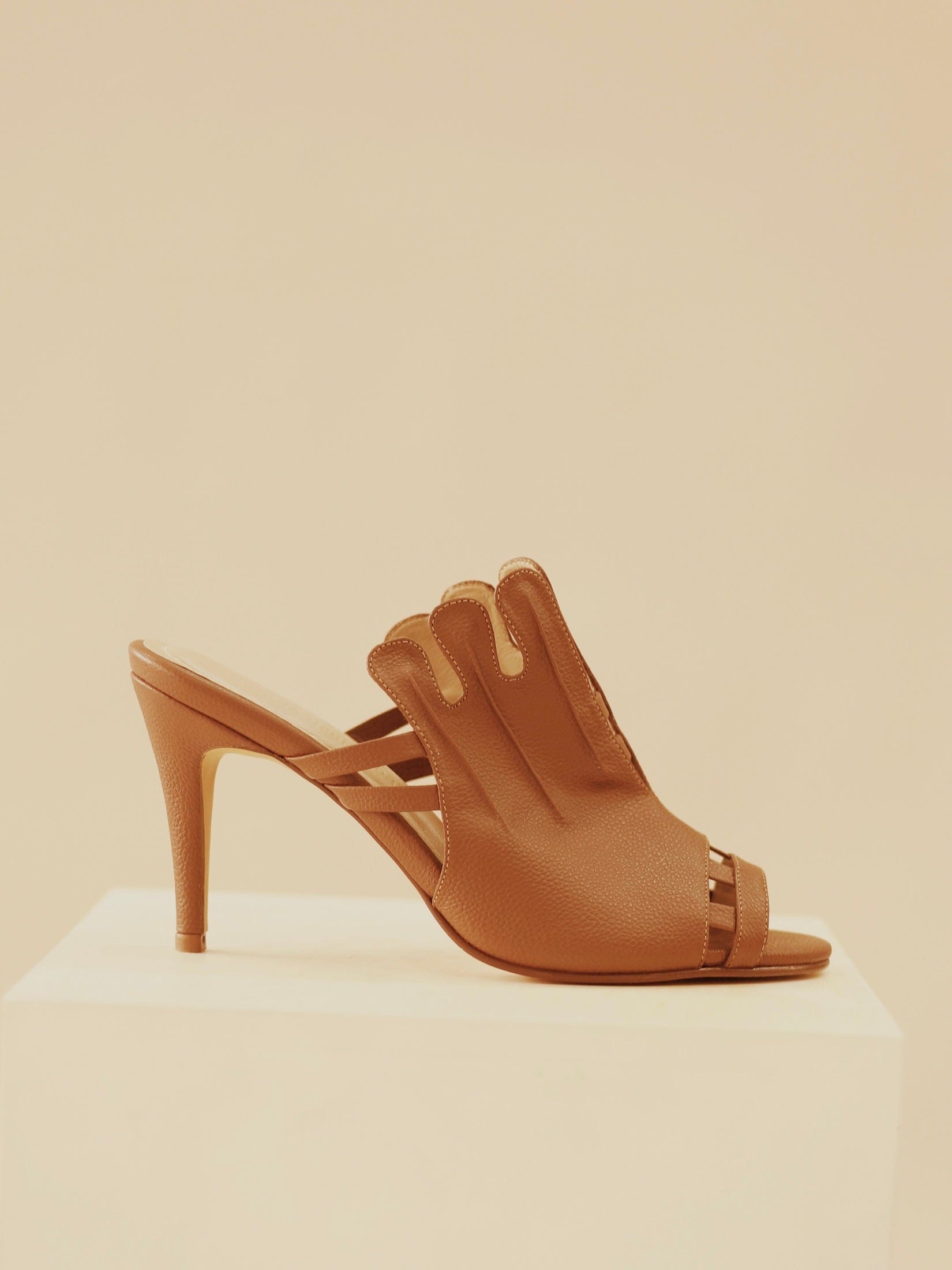 GAUDI SHOES - imagen 1