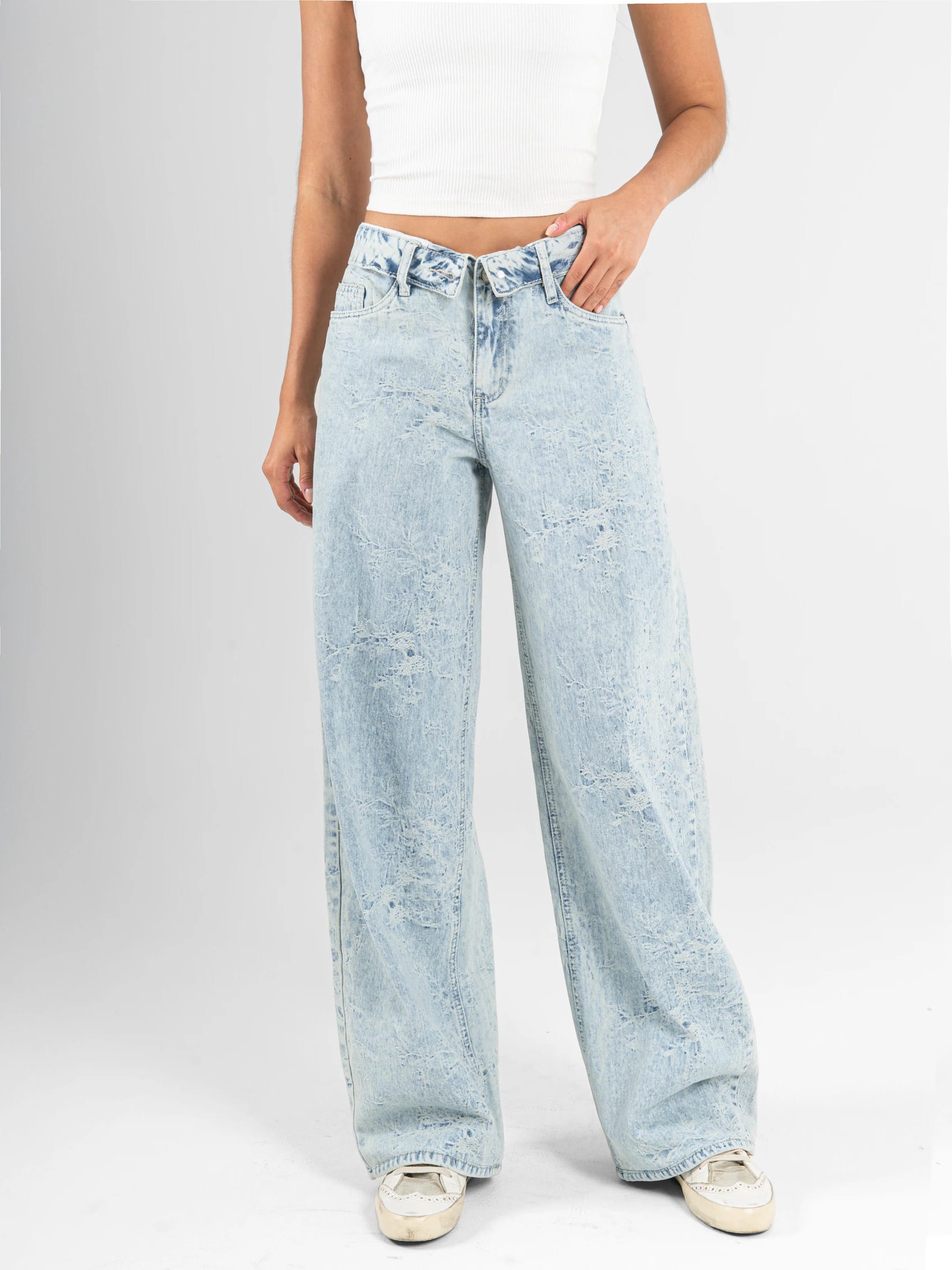 Ref: 066532 Jean wide leg, rígido, tiro medio, detalle en pretina, tono azul claro - imagen 1