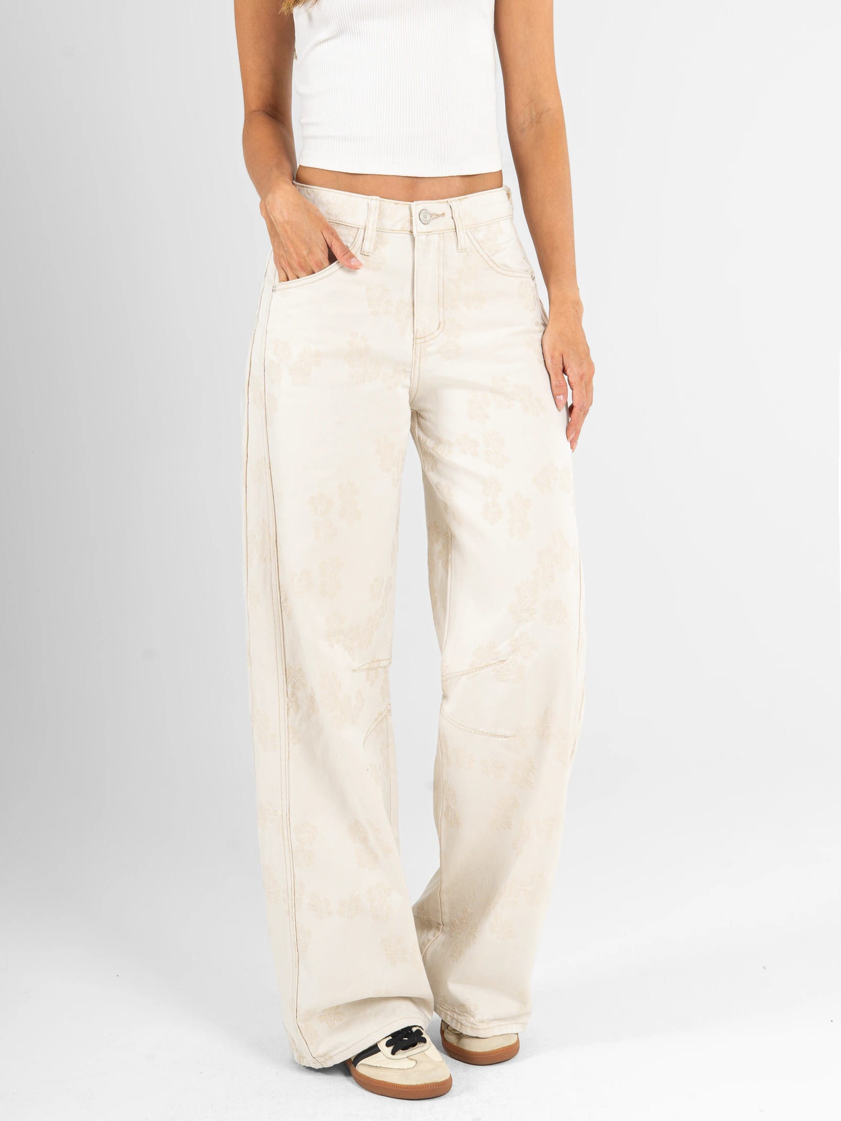 Ref: 0620622 Pantalón wide leg, rígido, detalle de tela bordada, tono natural - imagen 1