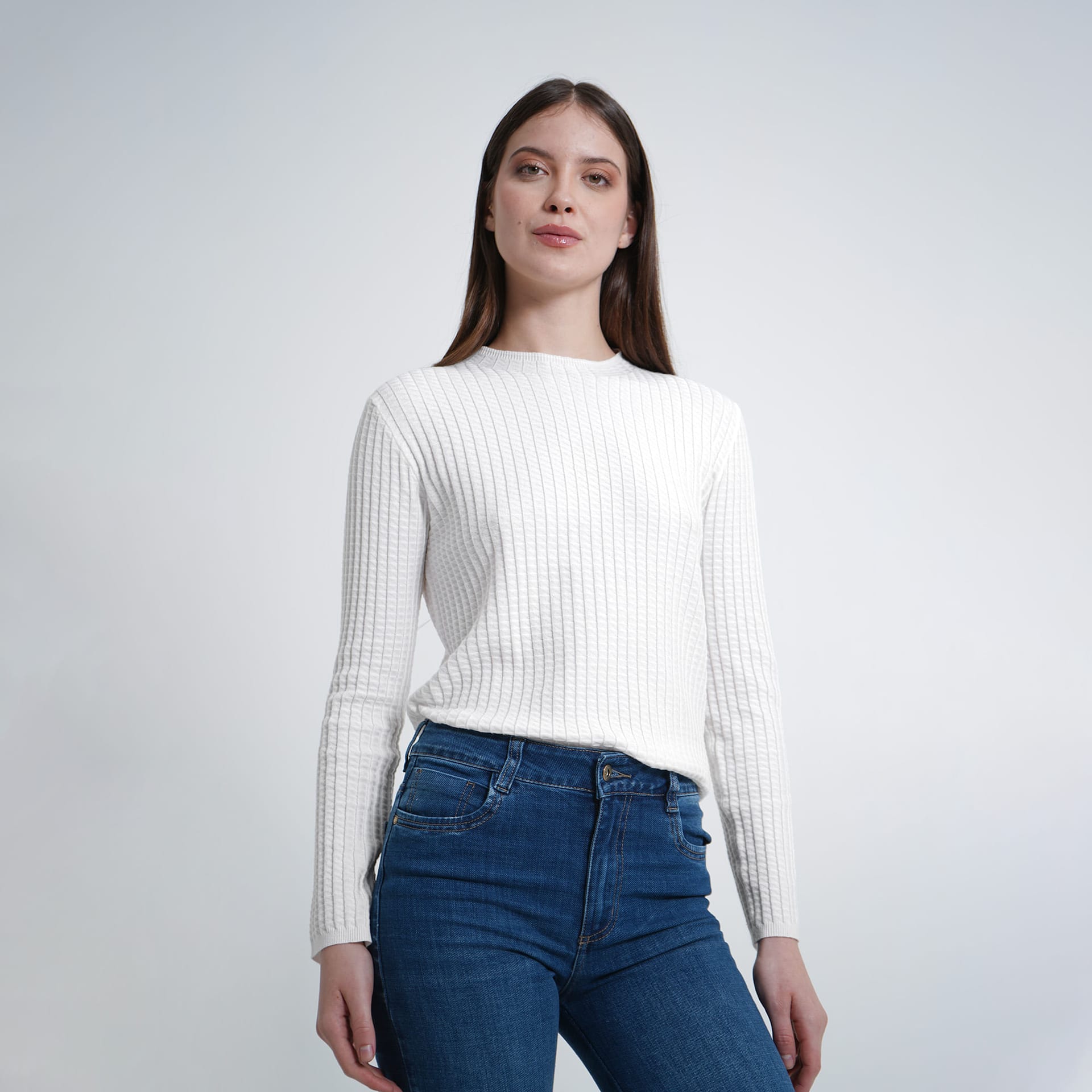 Sweater tejido wafle cuello redondo manga larga - imagen 7
