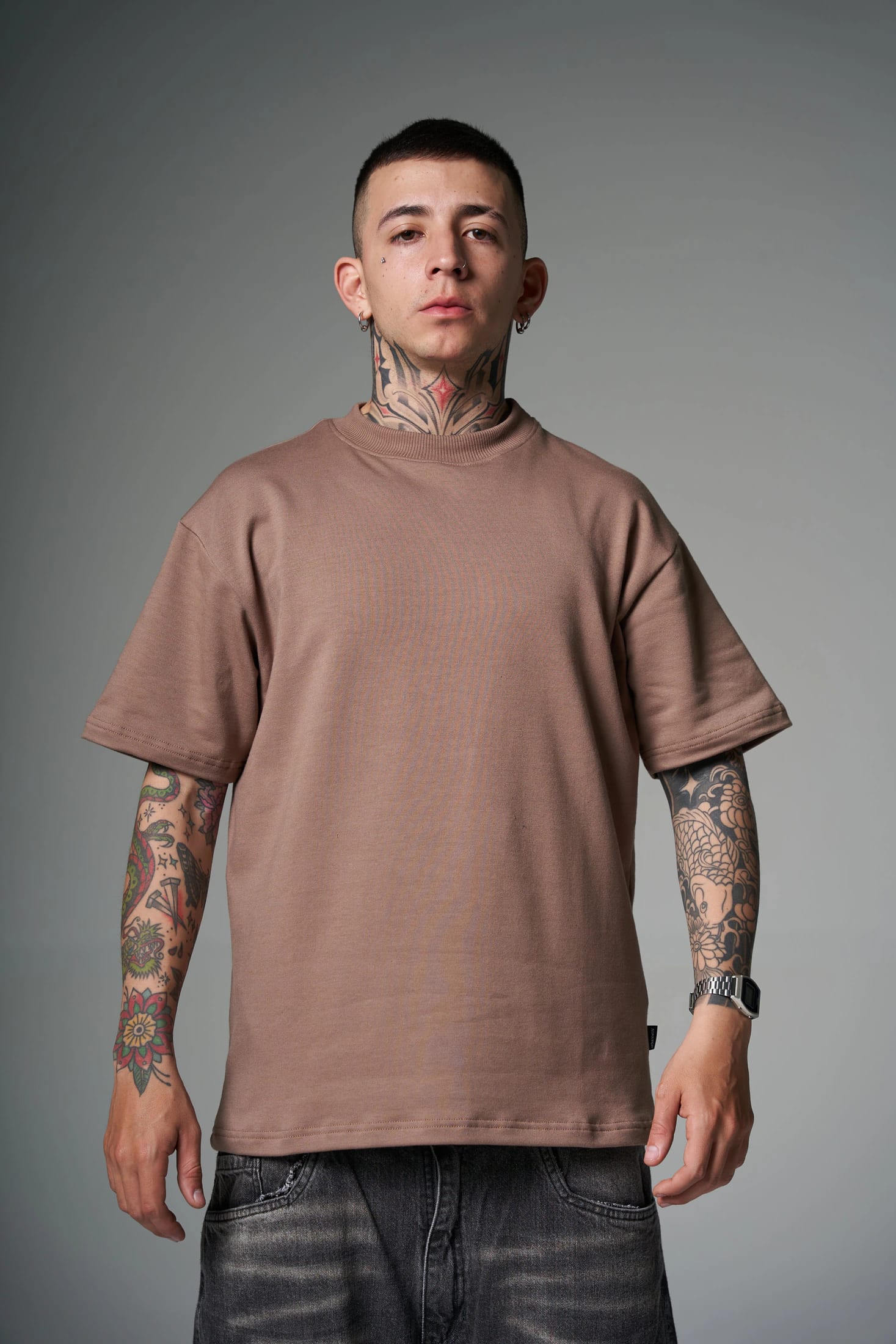 CAMISETA TAUPE OVERSIZE SVG 260 GRAMOS 14491 - imagen 1