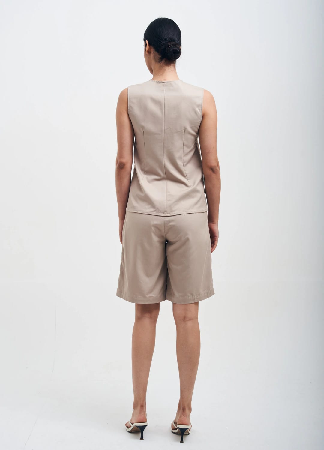Bermuda Cleotilde Taupe - imagen 9