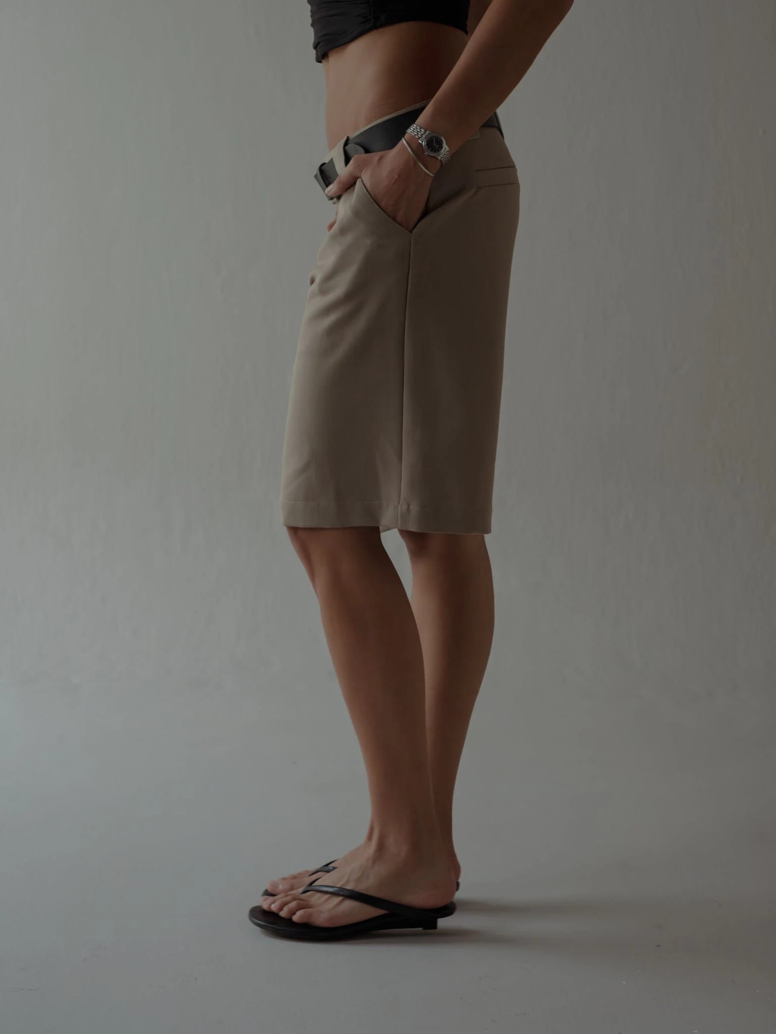 LONG CLASSIC SHORTS - TAUPE - imagen 6
