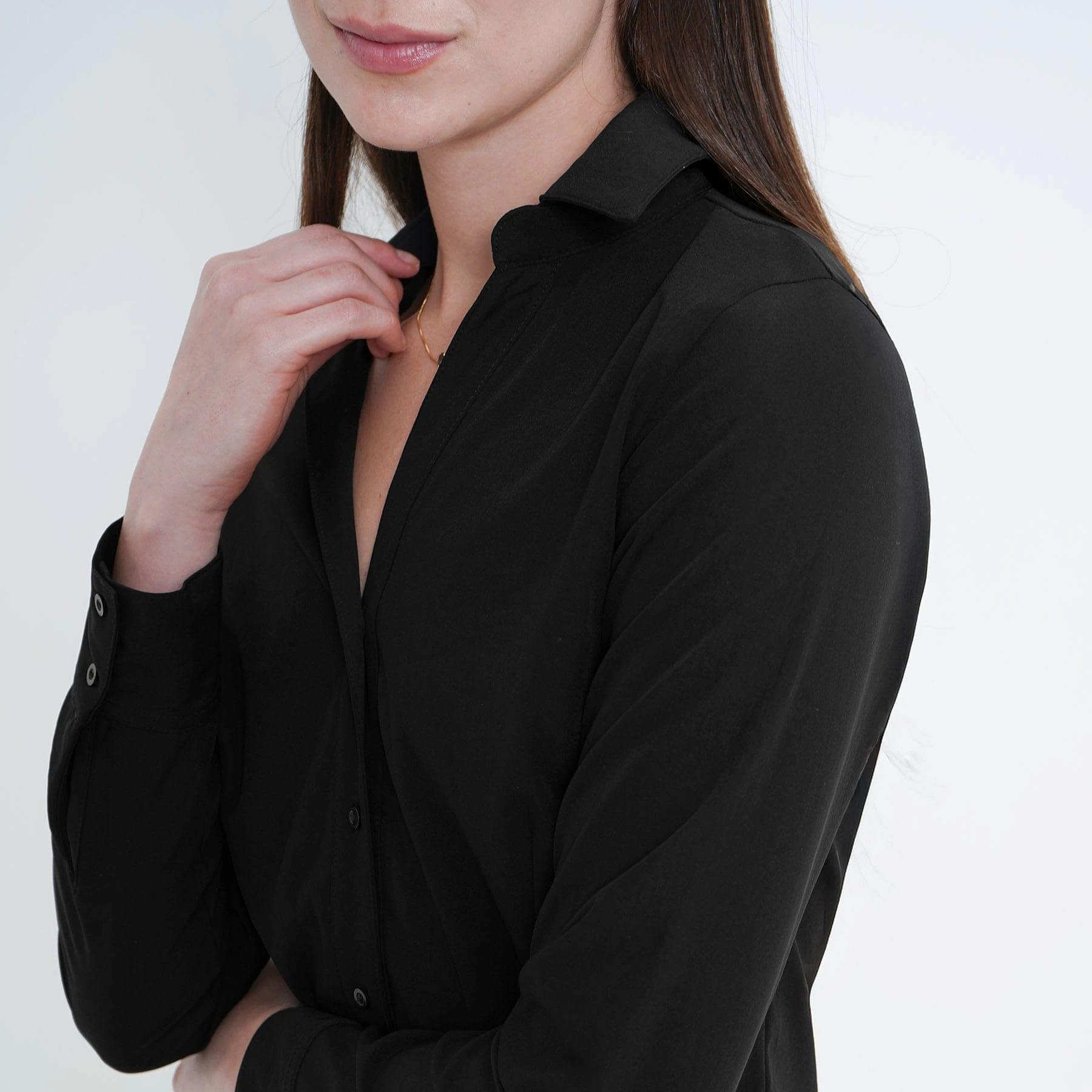 Blusa cuello camisero manga larga con pinzas de entalle - imagen 10
