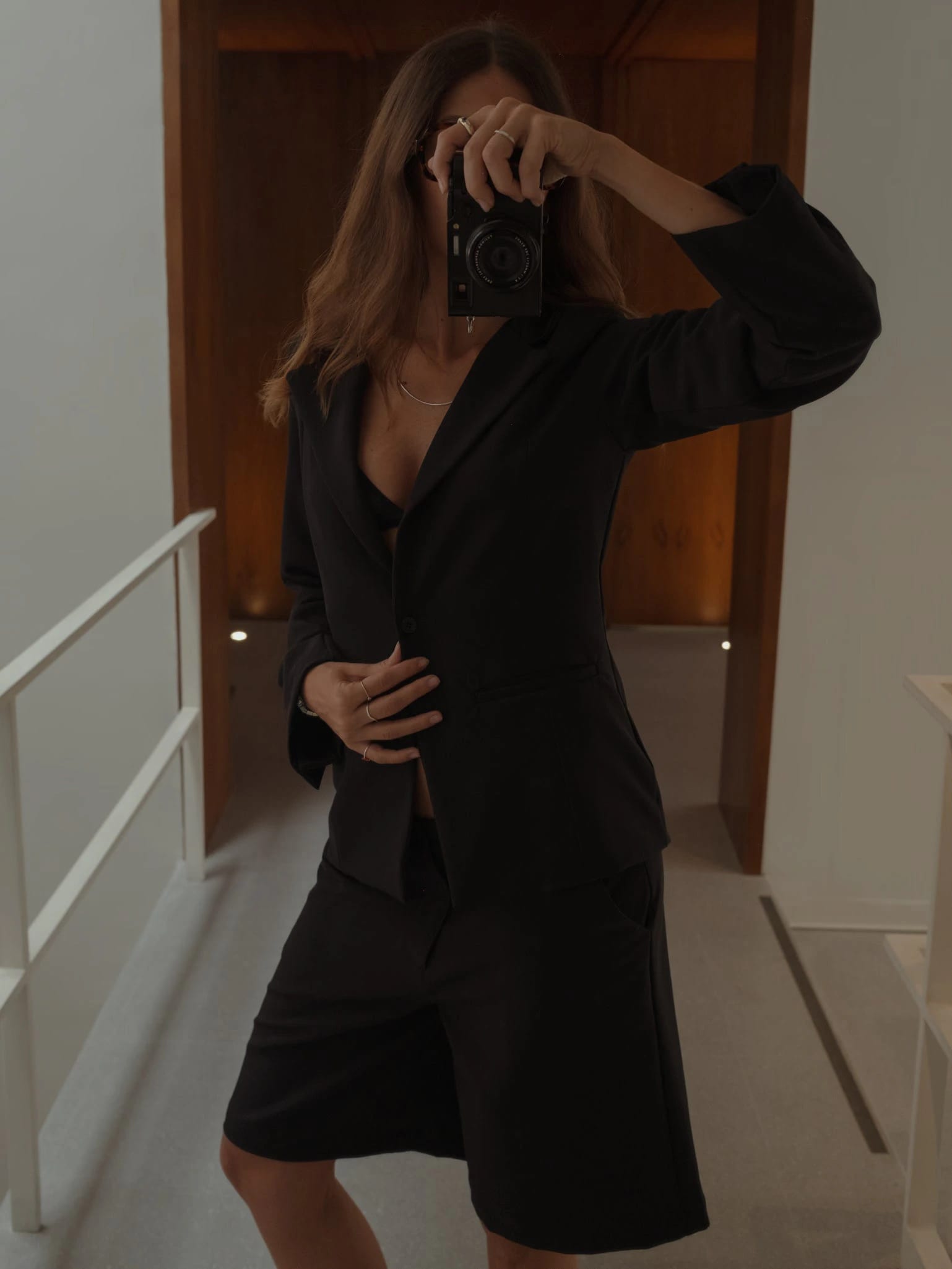 WAIST CLASSIC BLAZER - BLACK - imagen 3