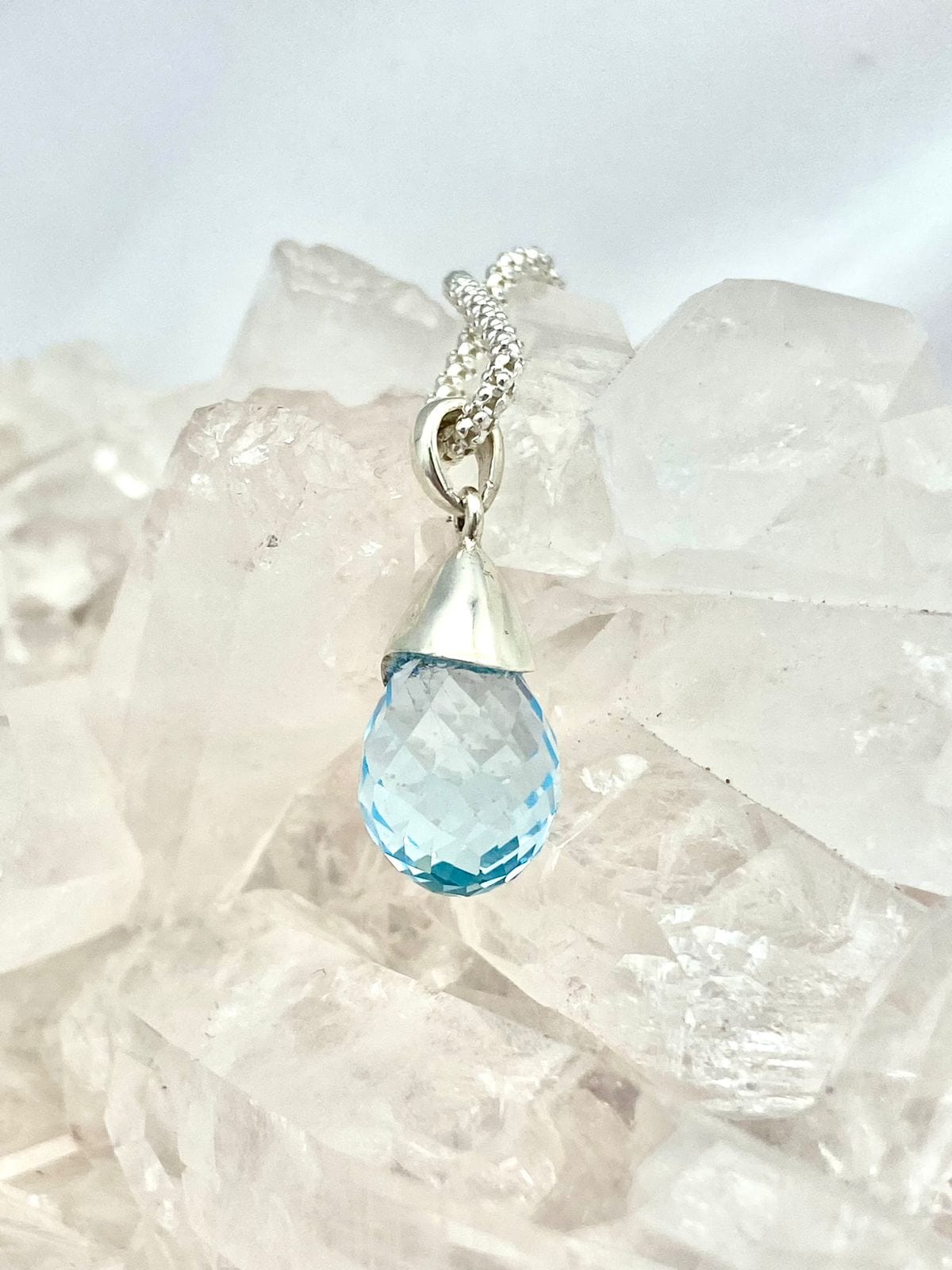 Dije Topacio Azul Gota Grande - imagen 1