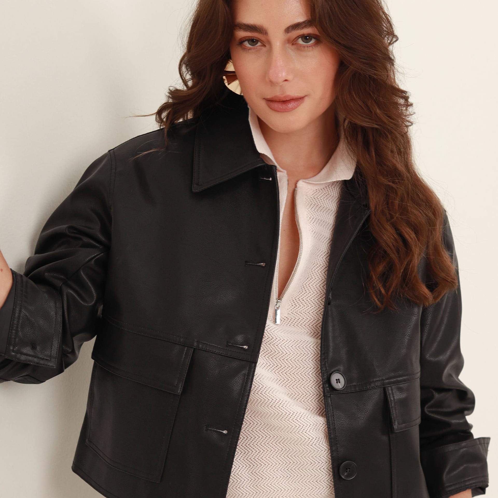 Chaqueta cazadora en cuero sintetico - imagen 2