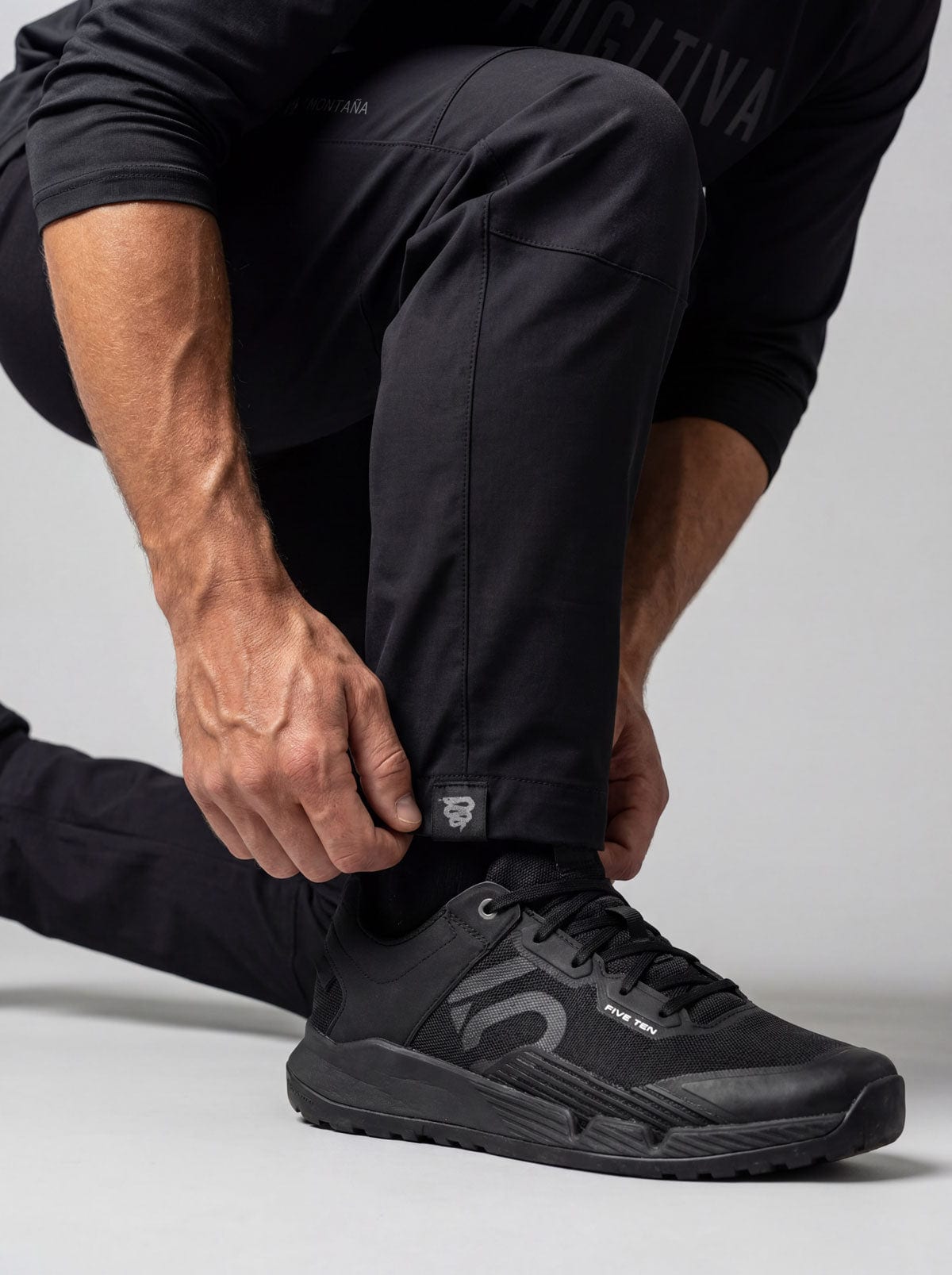 Pantalón Fugitiva Alpha - Negro Profundo - imagen 4