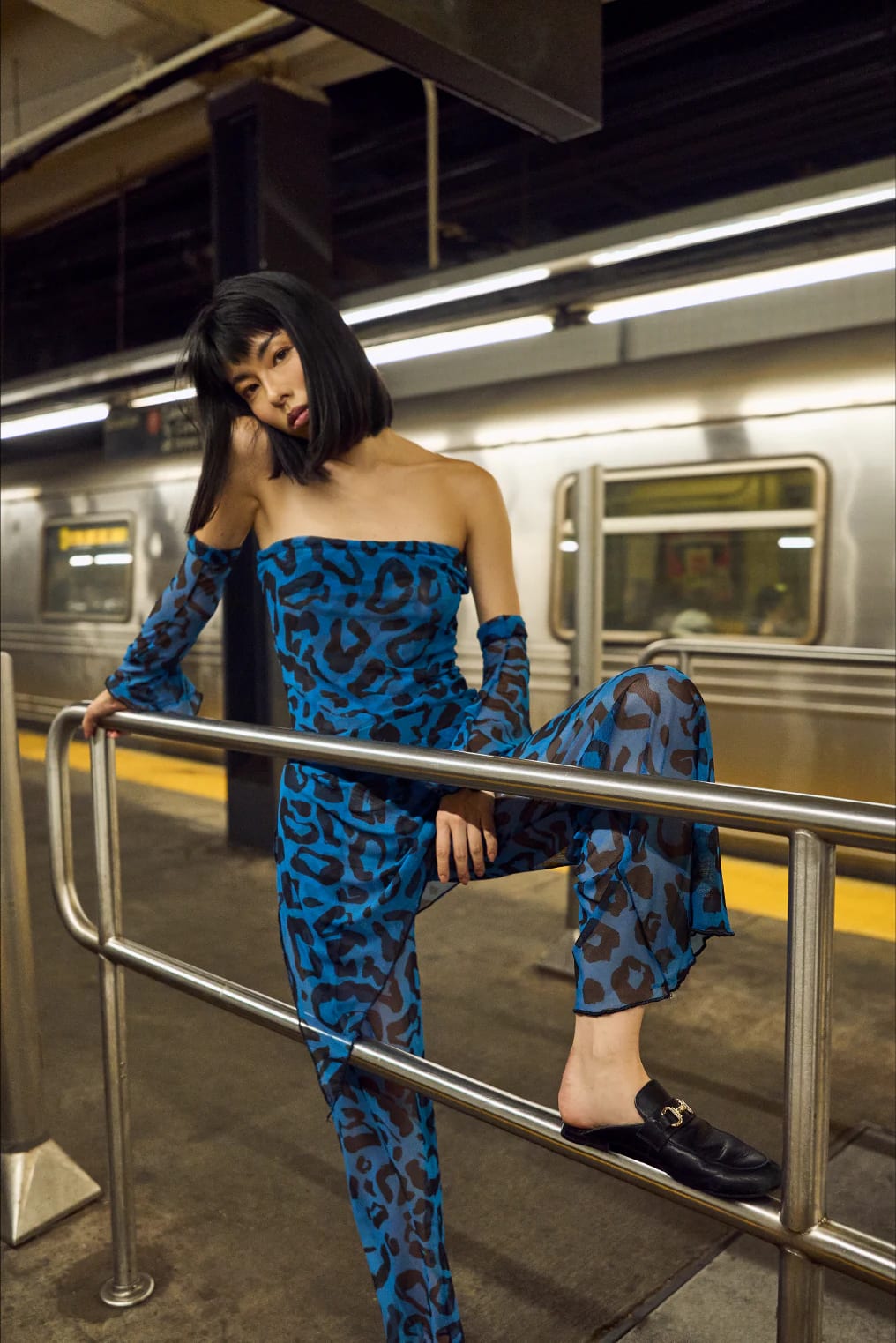 Blue Black Leopard Mesh Pant - imagen 7