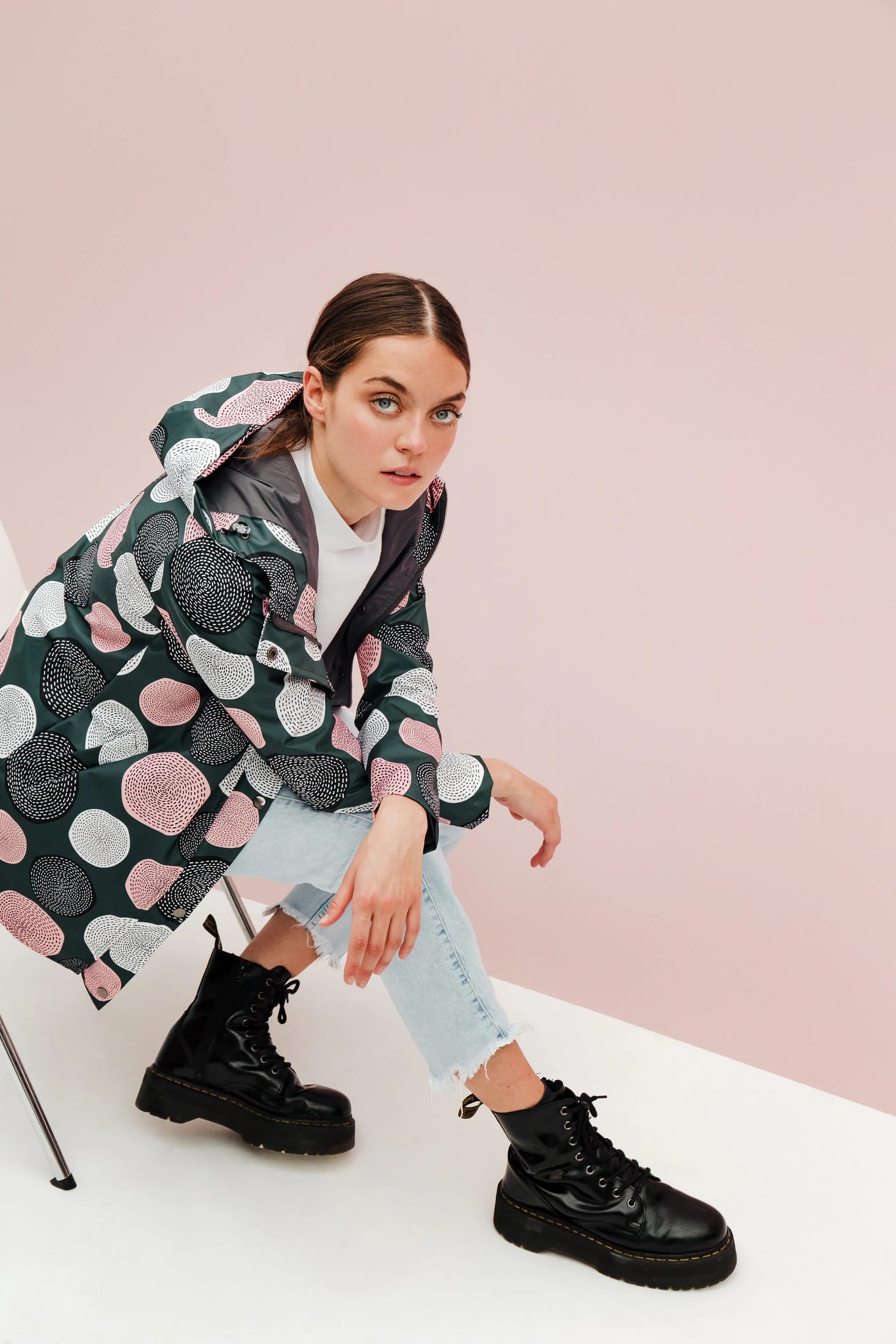 RAINCOAT GARDEN (PRE-ORDER) - imagen 2