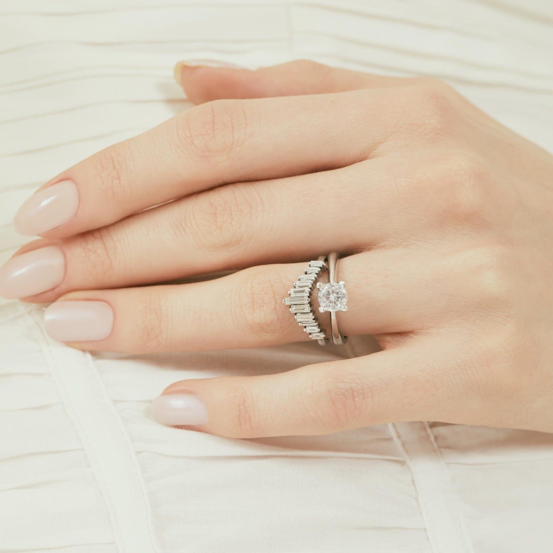 Anillo Cuatro uñas engagement ring - imagen 17
