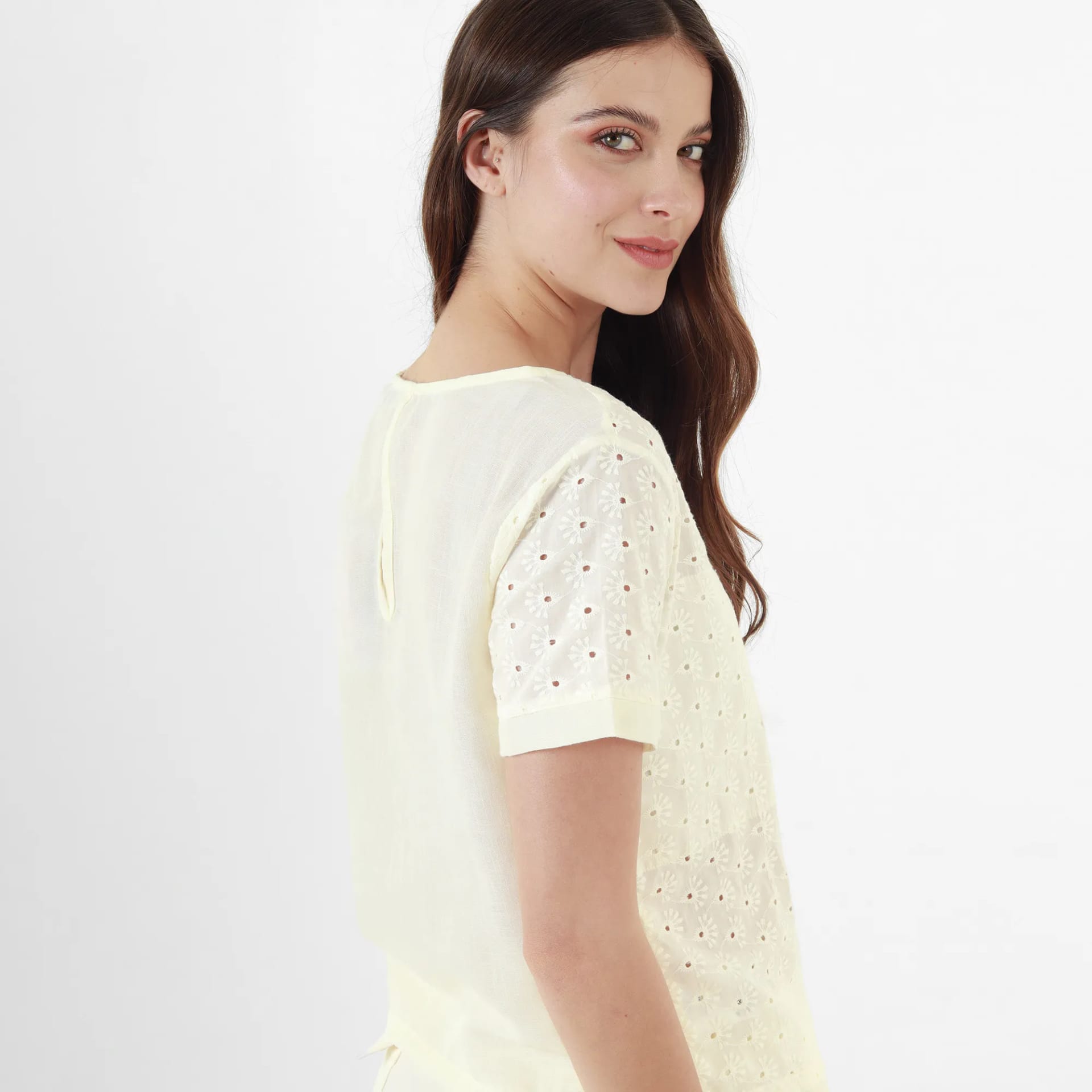 Blusa Cuello Redondo Manga Corta - imagen 10