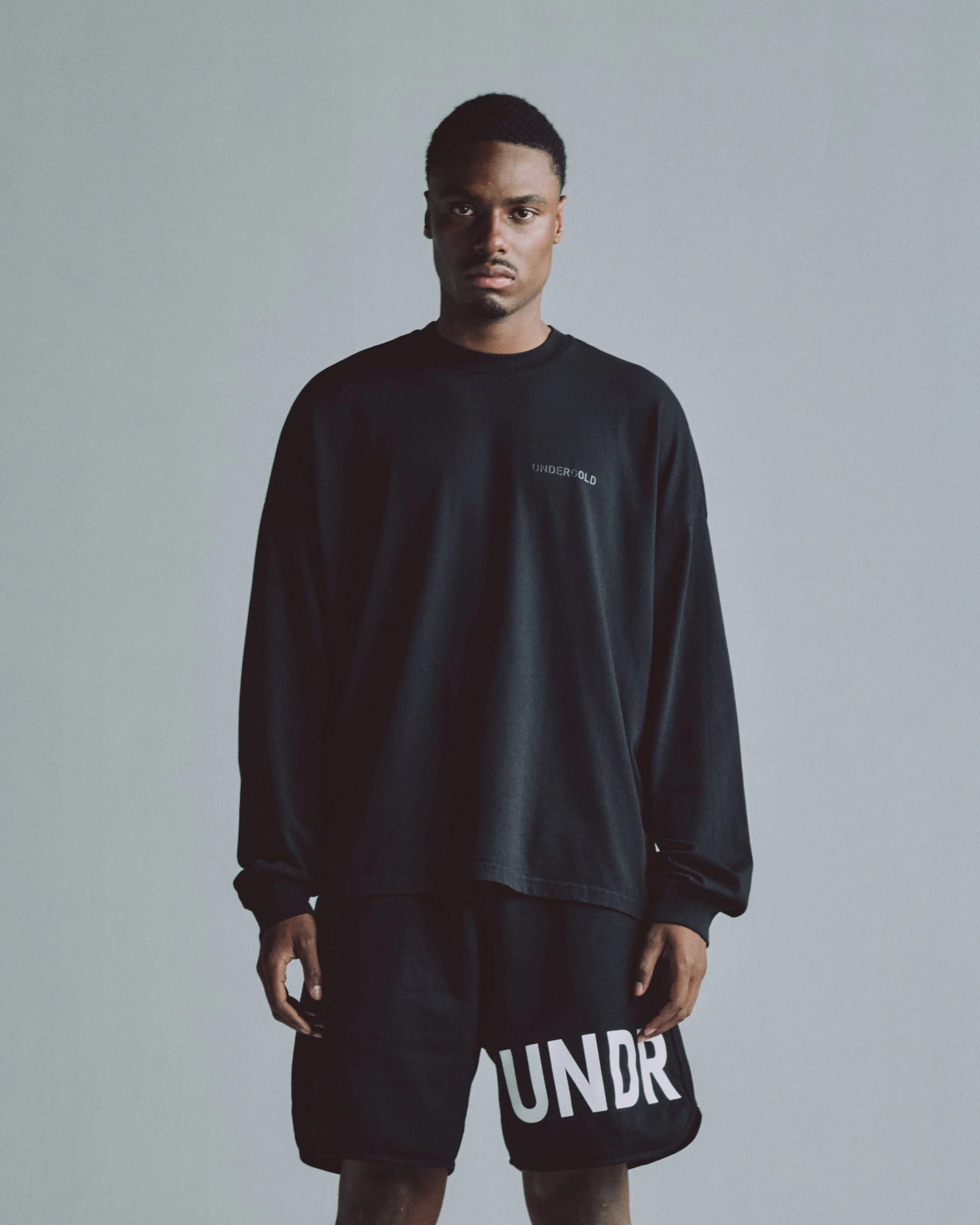 Line Logo Long Sleeve Boxy Fit Tshirt Black - imagen 2