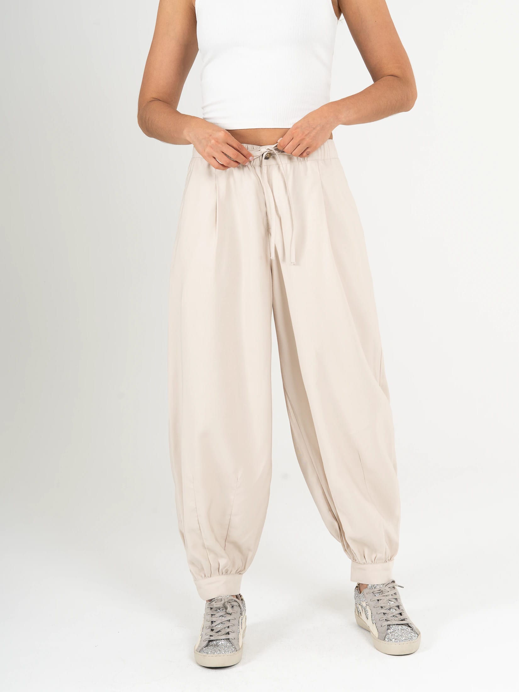 Ref: 0620539 Pantalón wide leg, tejido plano liviano, tiro alto, detalle en bota, tono arena - imagen 3