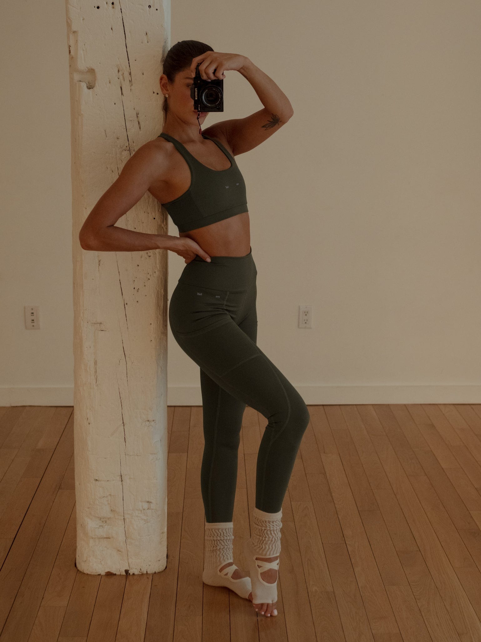 HIKING LEGGINGS - PESTO - imagen 9