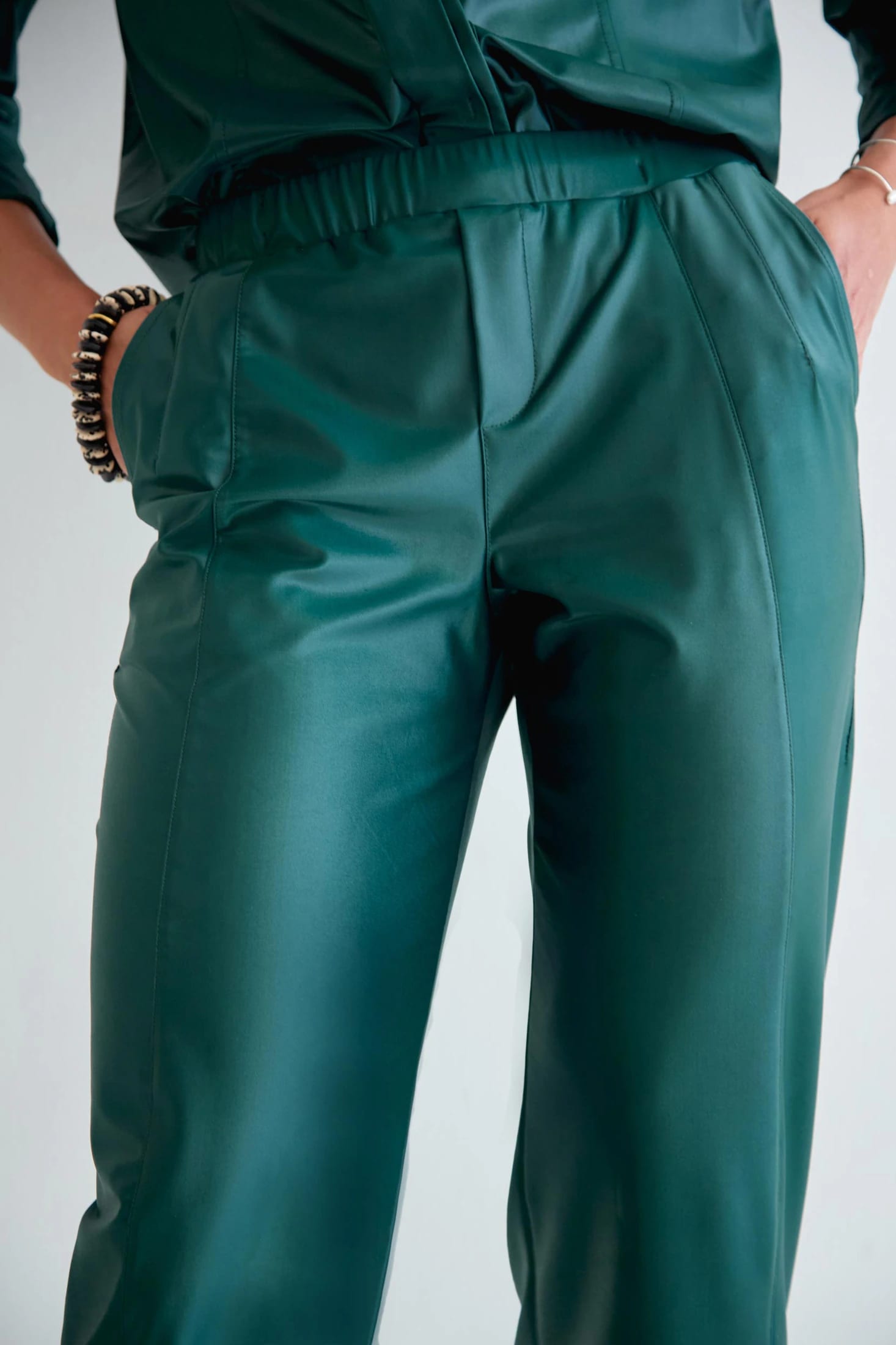 Pantalón Tech Fresh Verde Esmeralda RELÚCIDO - imagen 3