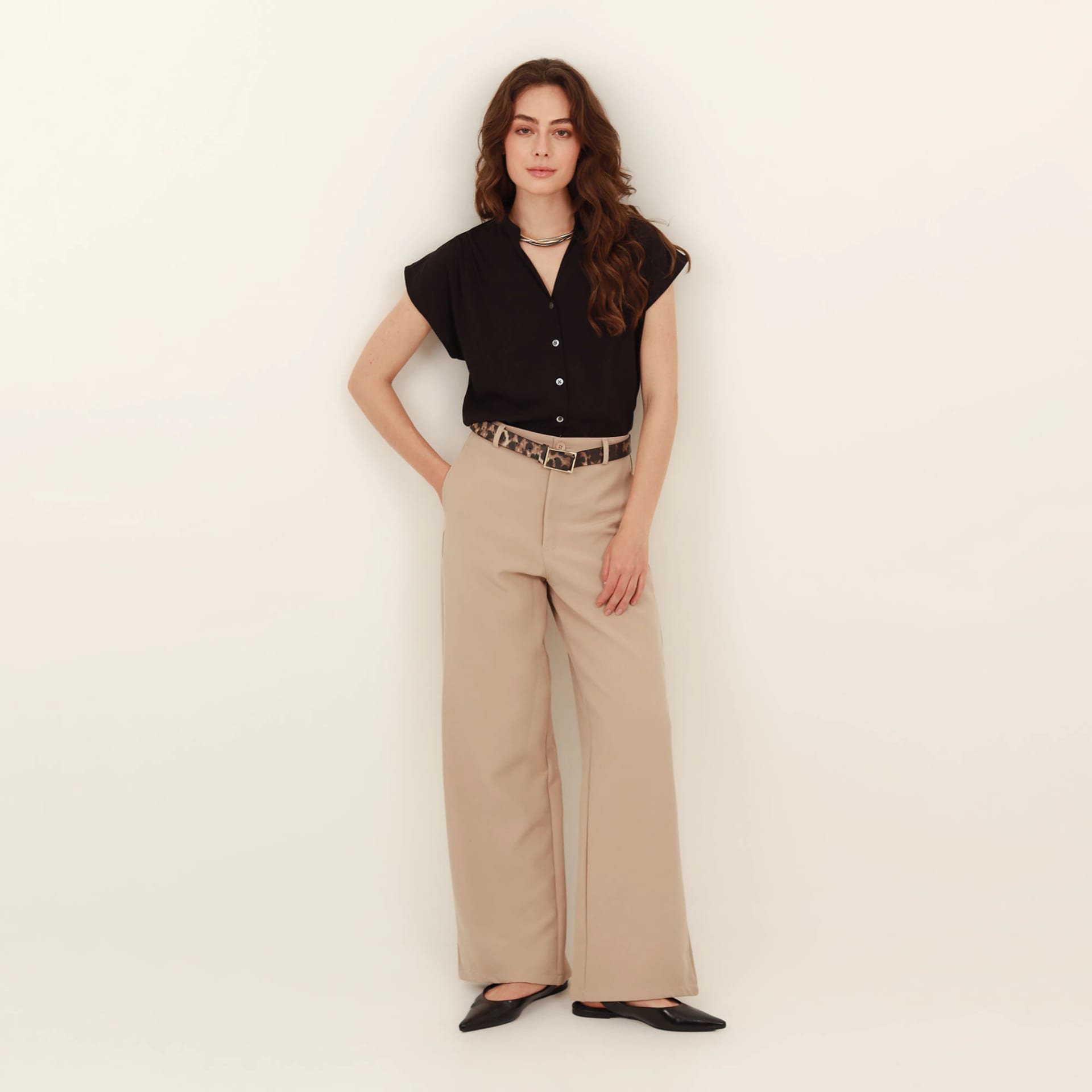 Pantalón rectobásico con pinzas - imagen 5